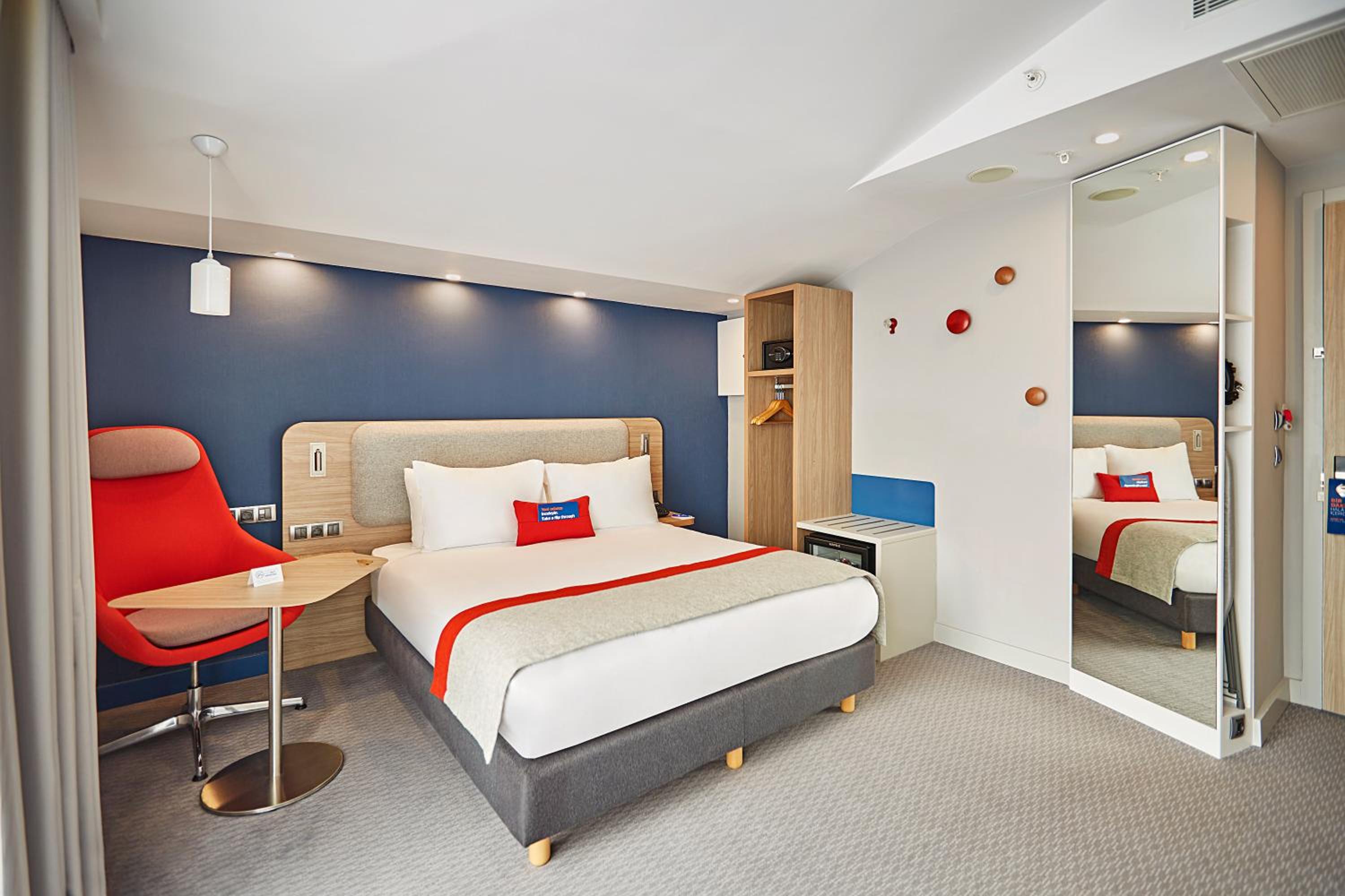 Holiday Inn Express - Istanbul - Atakoy Metro, an IHG Hotel - Image 69
