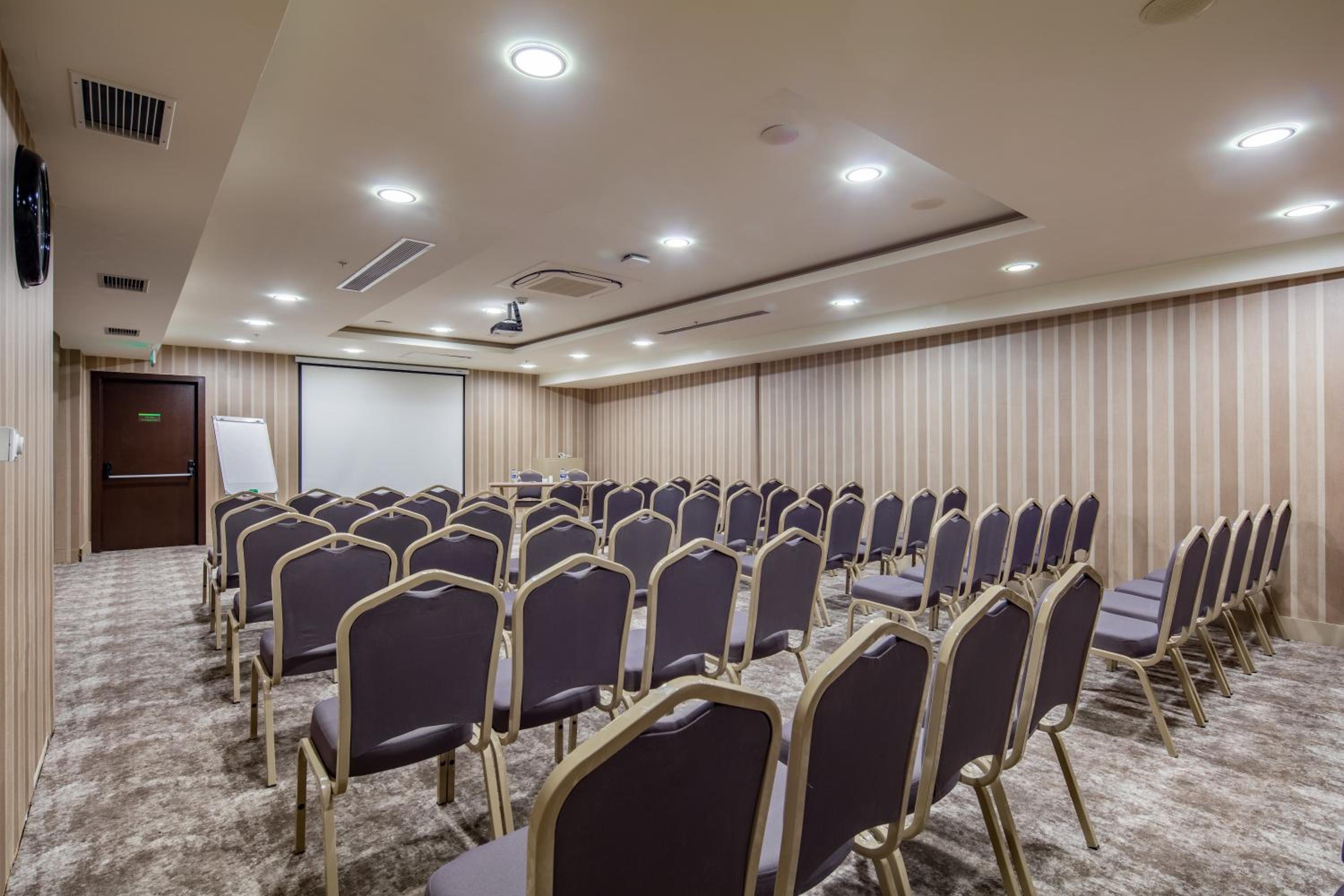 Holiday Inn Antalya - Lara, an IHG Hotel - Image 52