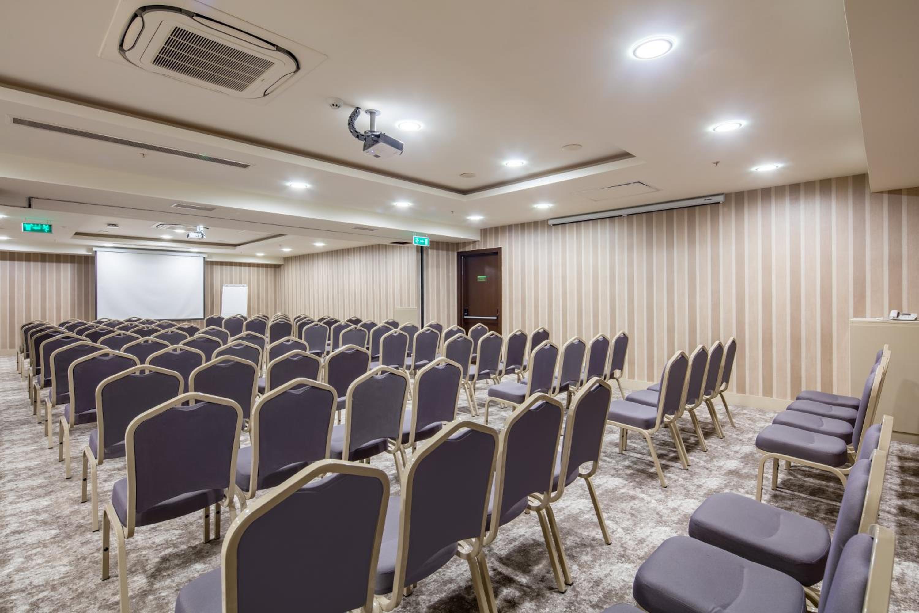 Holiday Inn Antalya - Lara, an IHG Hotel - Image 47