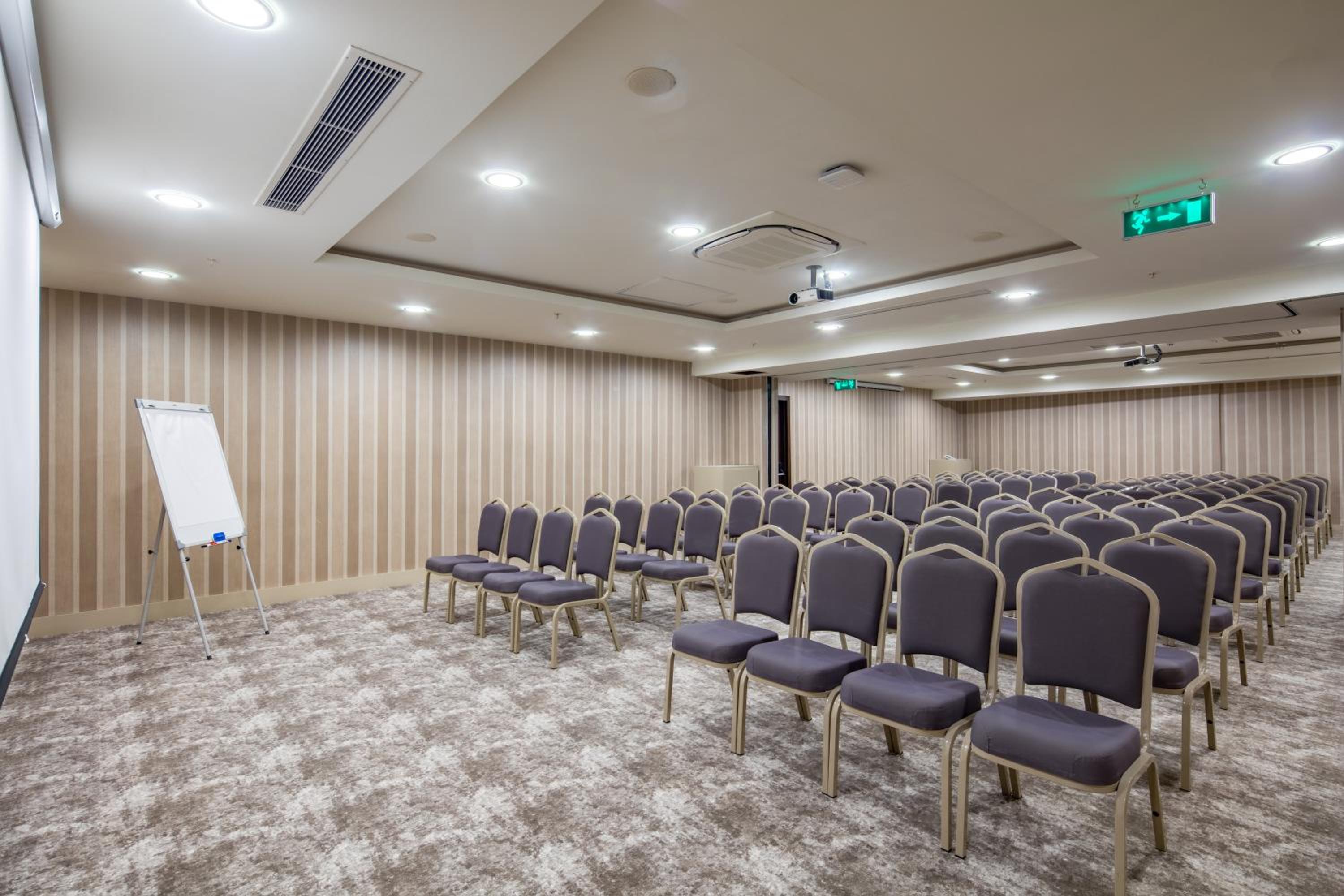 Holiday Inn Antalya - Lara, an IHG Hotel - Image 37