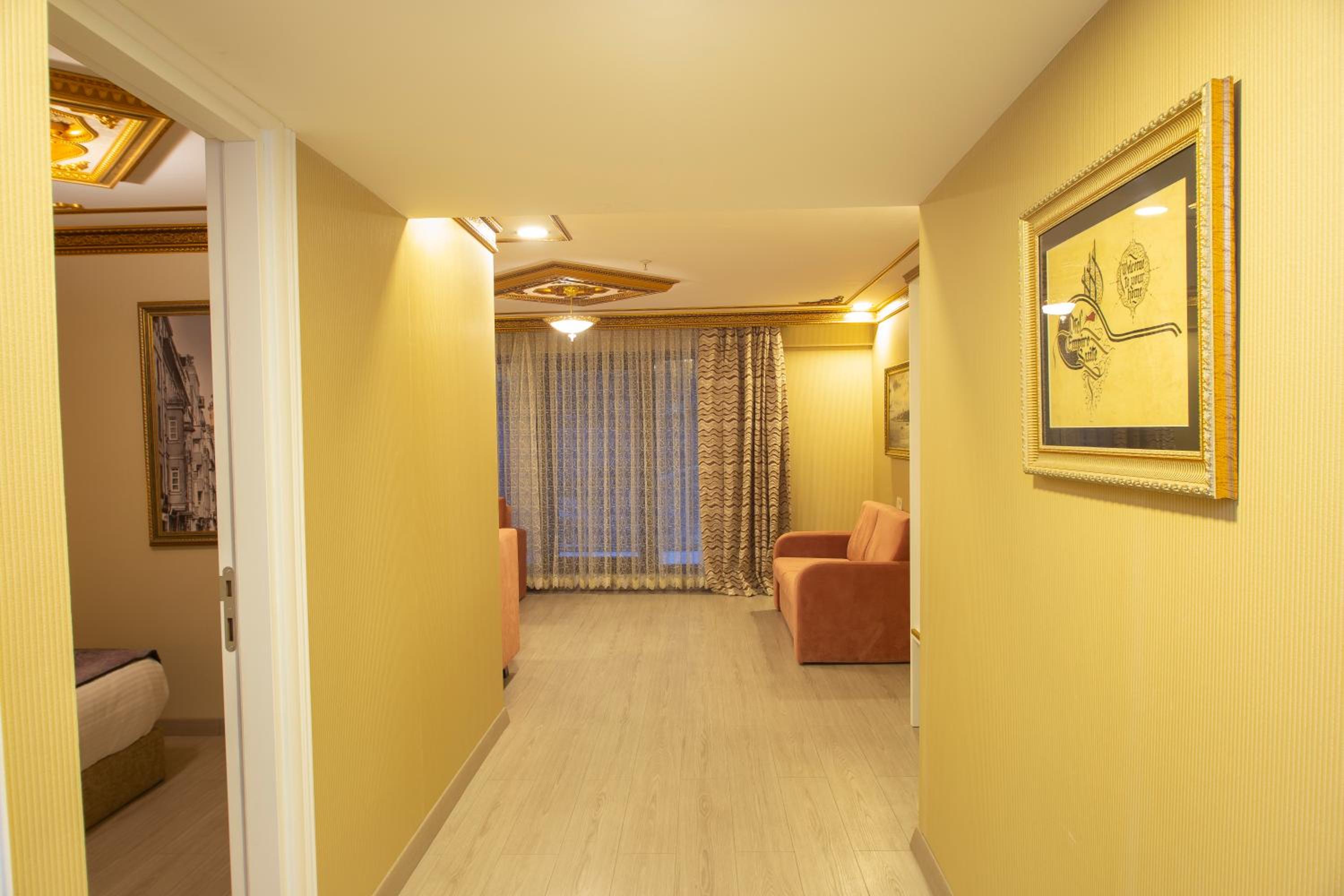 Empire Suite Hotel - Image 60