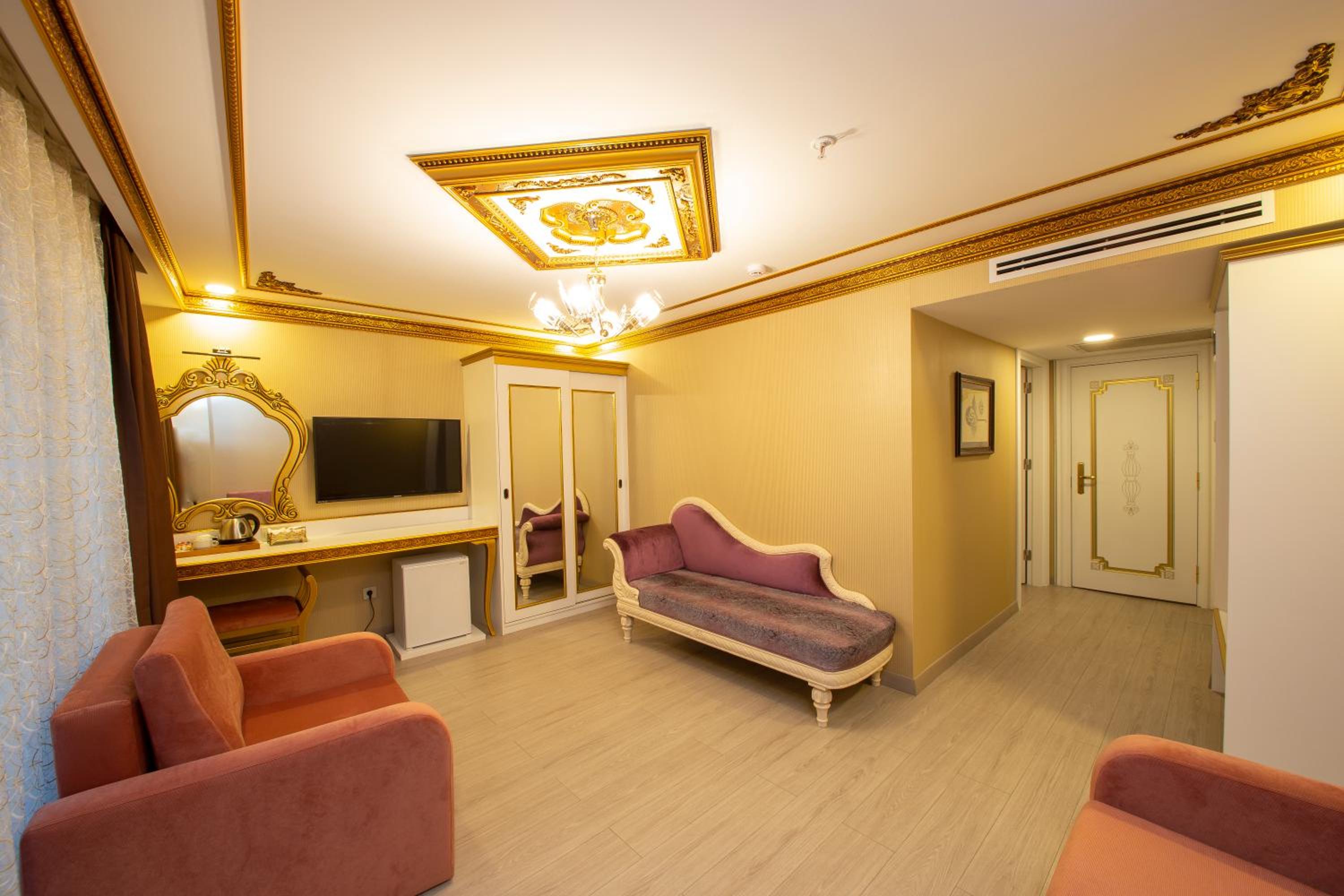 Empire Suite Hotel - Image 16