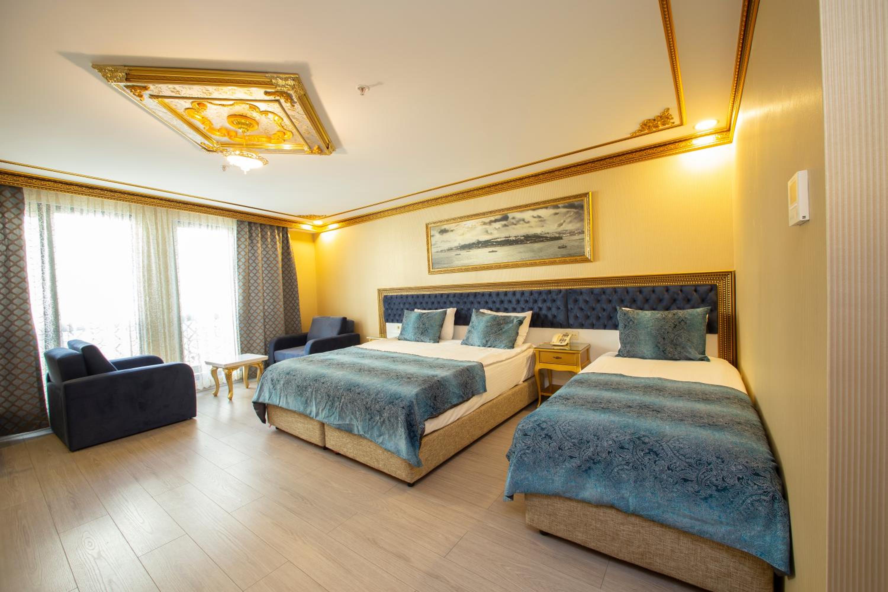 Empire Suite Hotel - Image 9