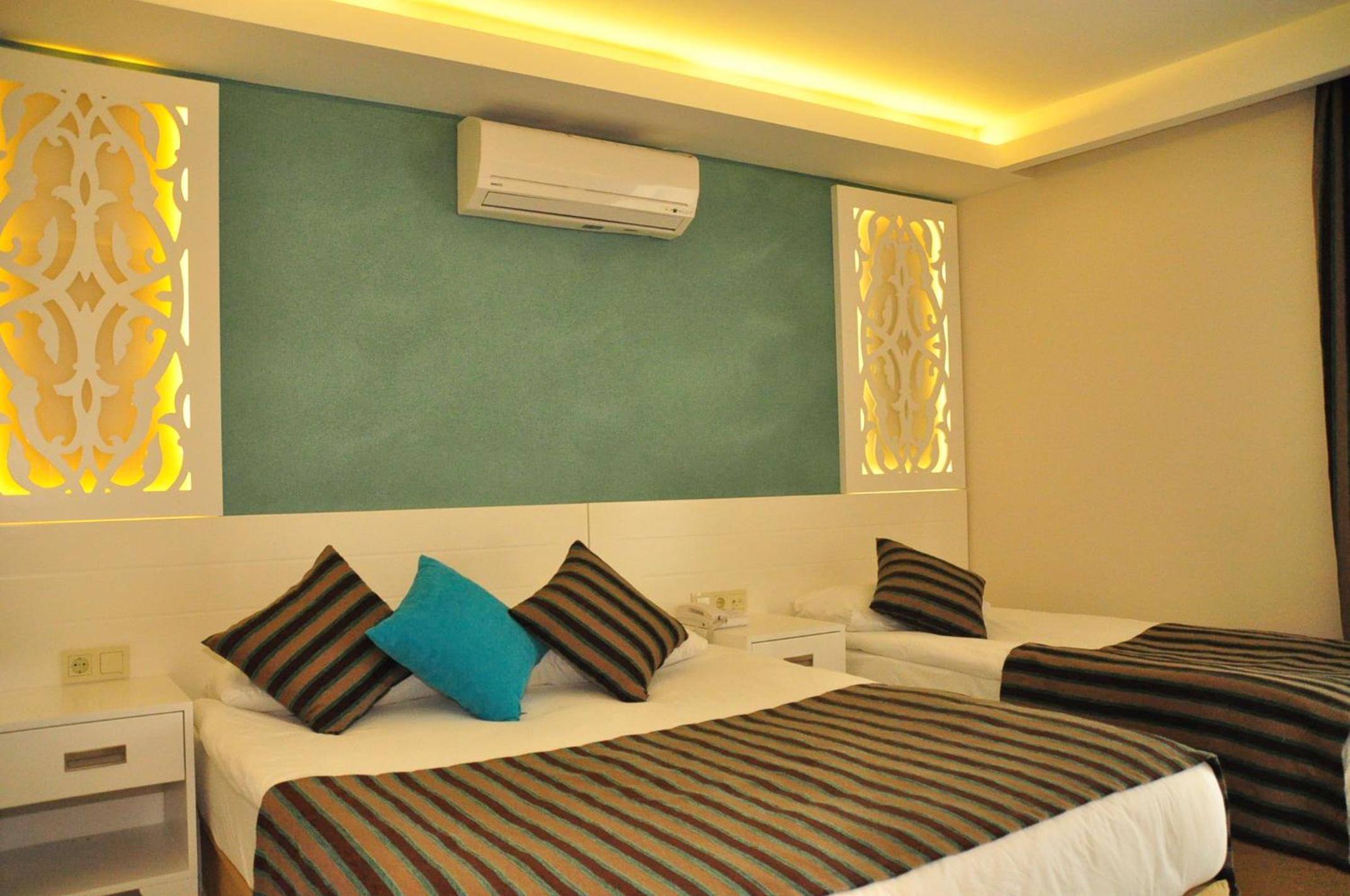 Aura Boutique Hotel - Image 59