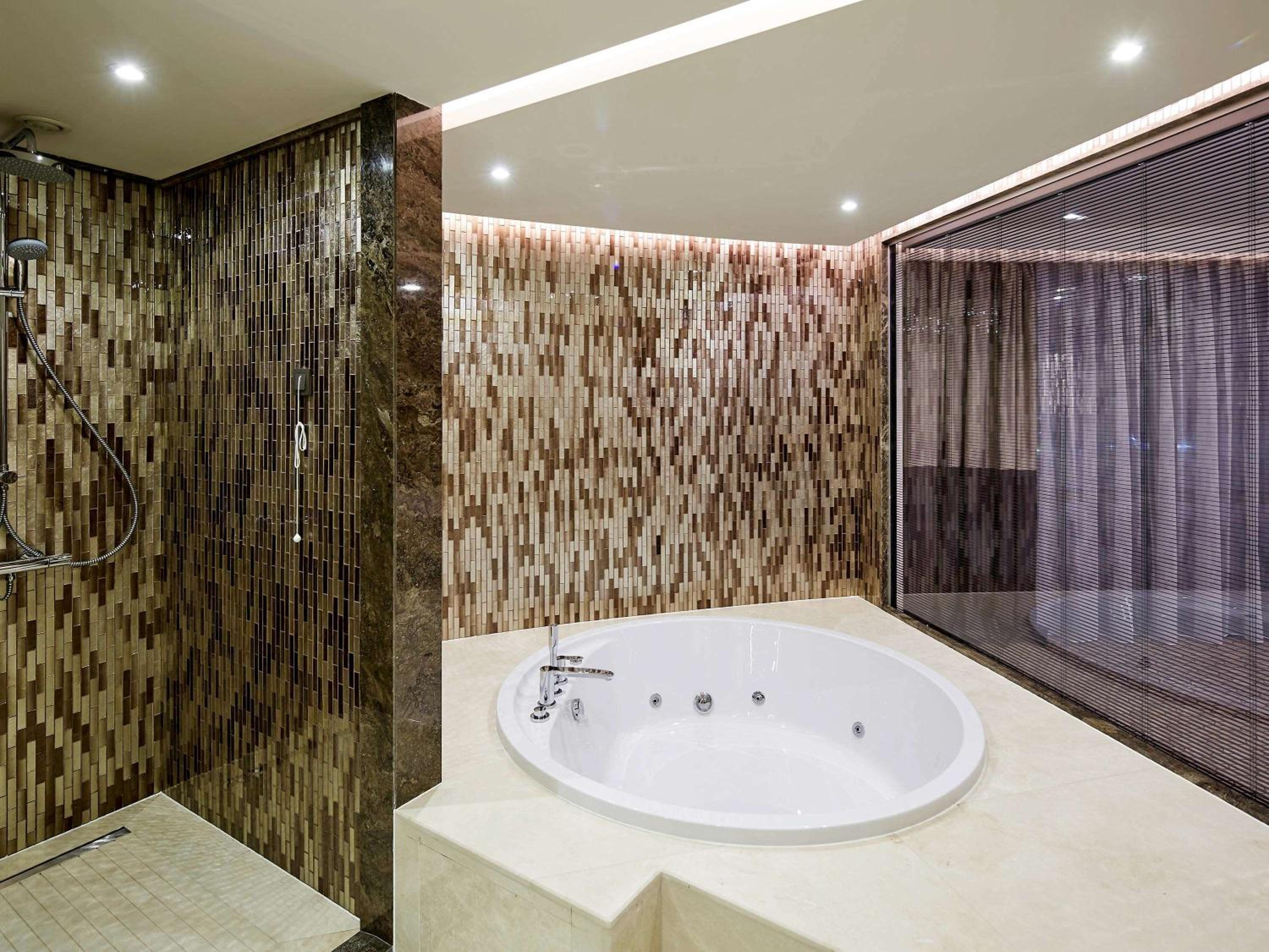 Pullman İstanbul Otel & Kongre Merkezi - Image 17