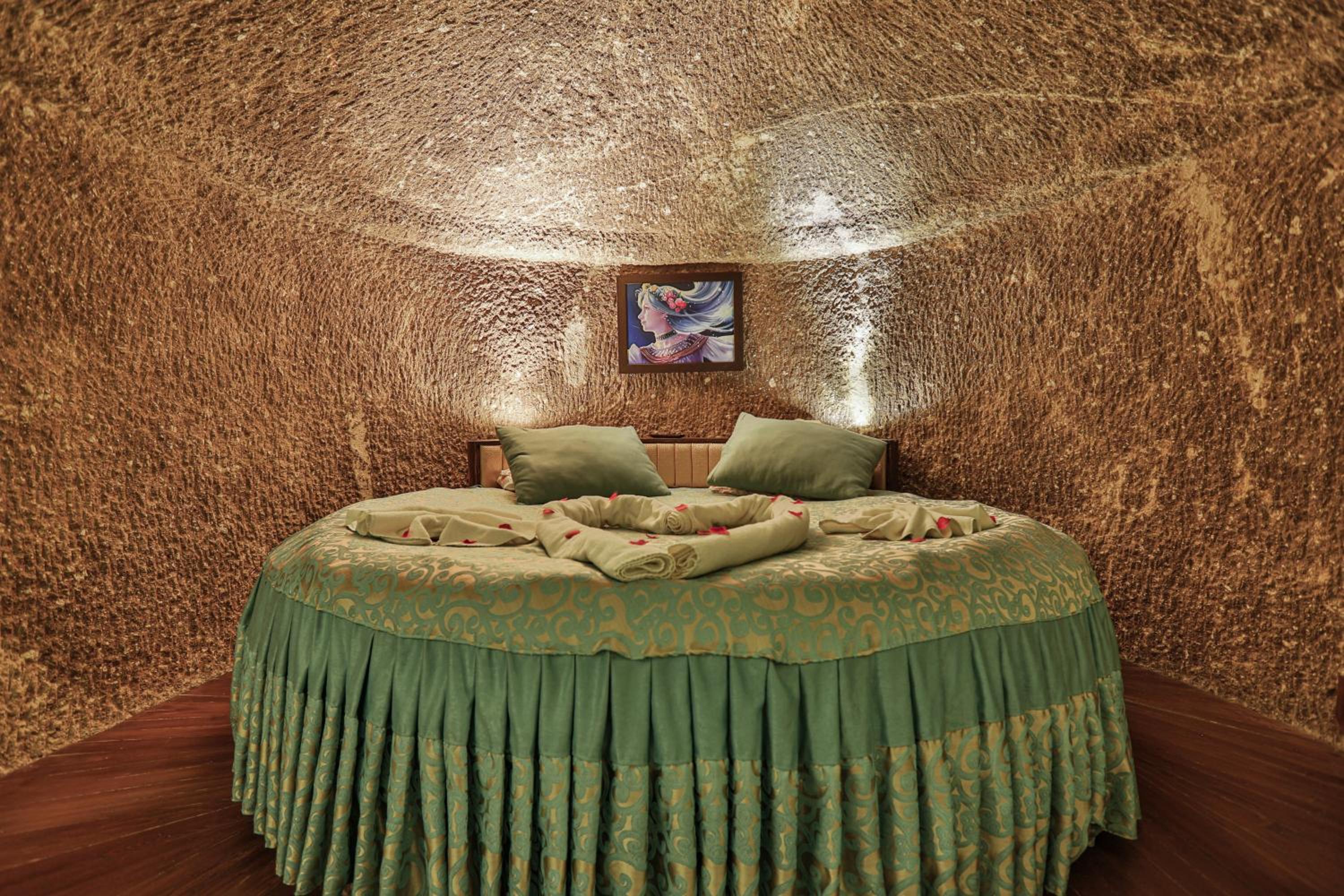 Hidden Cave Hotel - Image 88