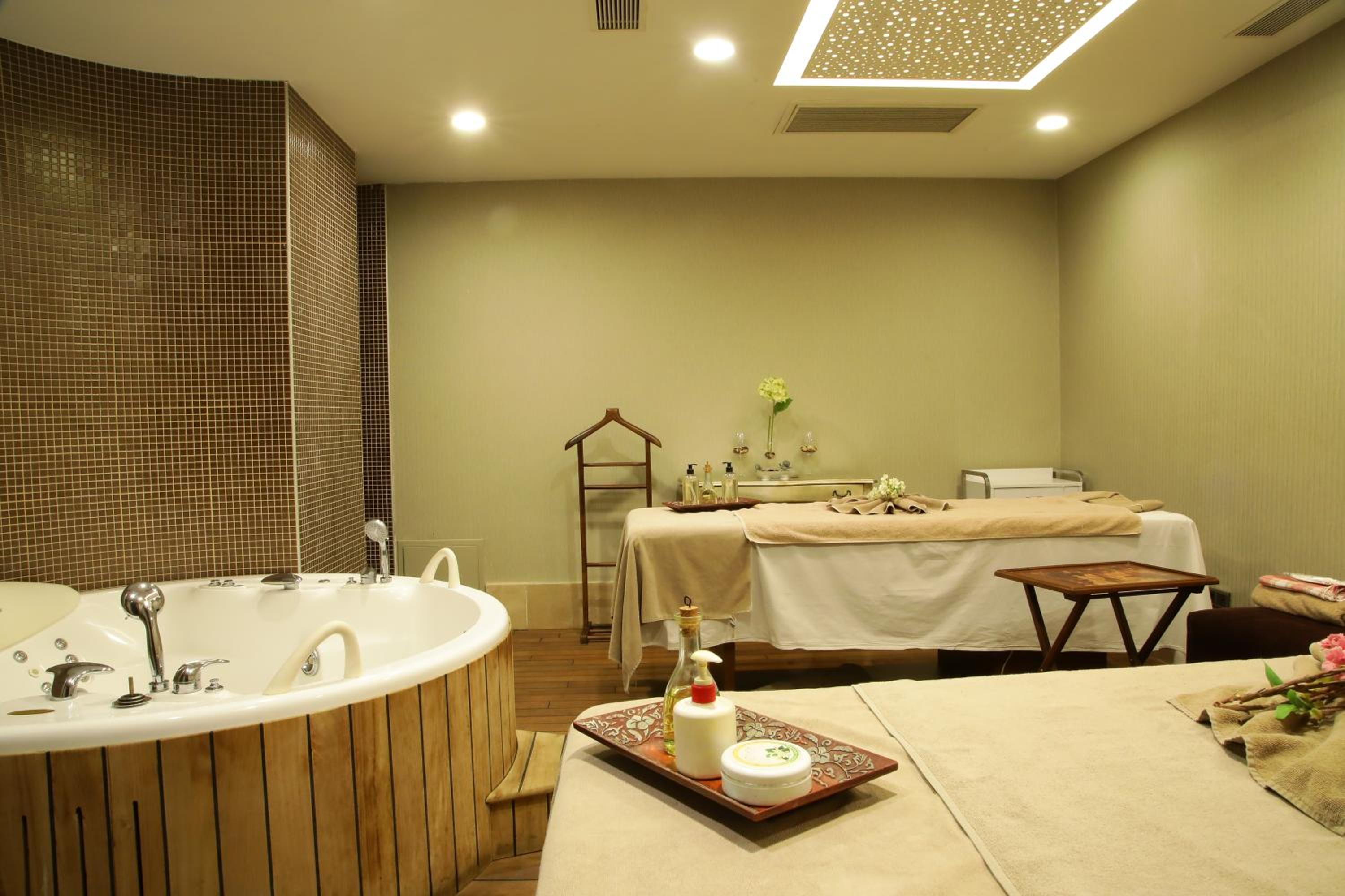 Cevahir Hotel Istanbul Asia - Image 5
