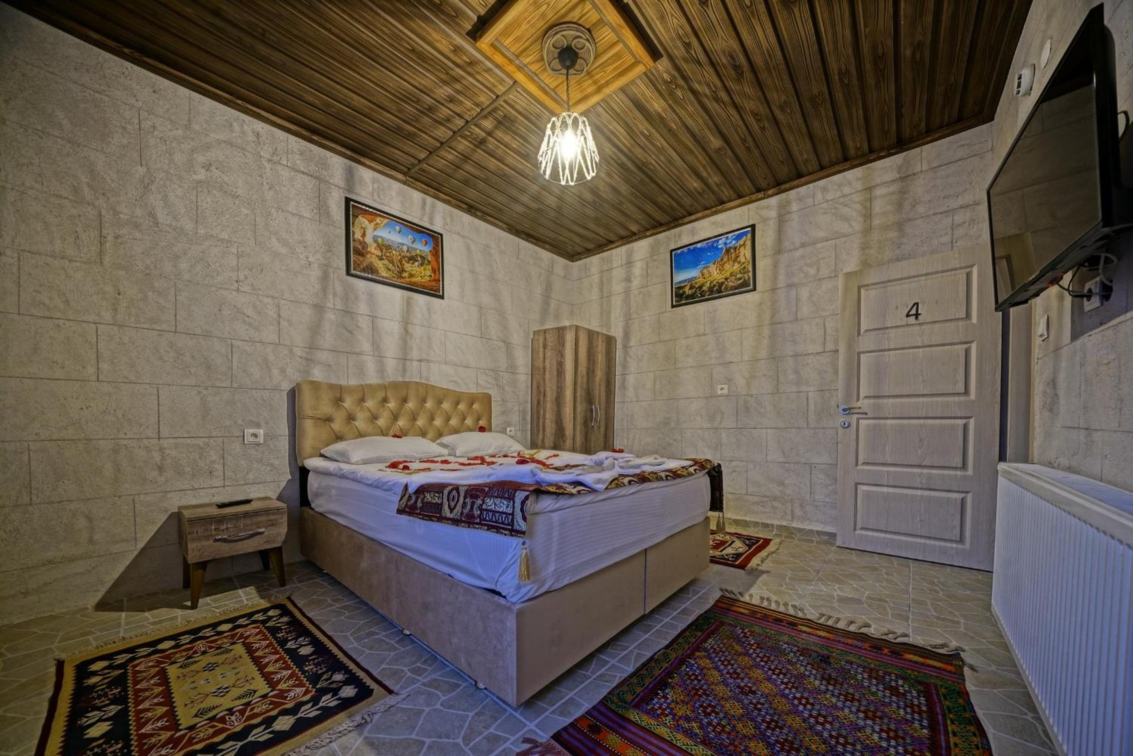 Epoch Stone House - Image 21