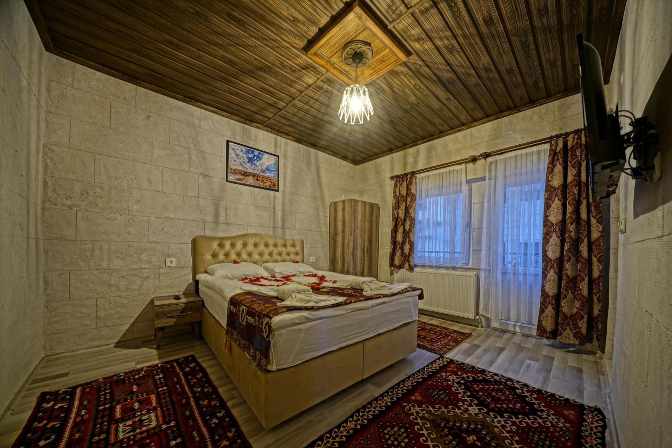 Epoch Stone House - Image 84