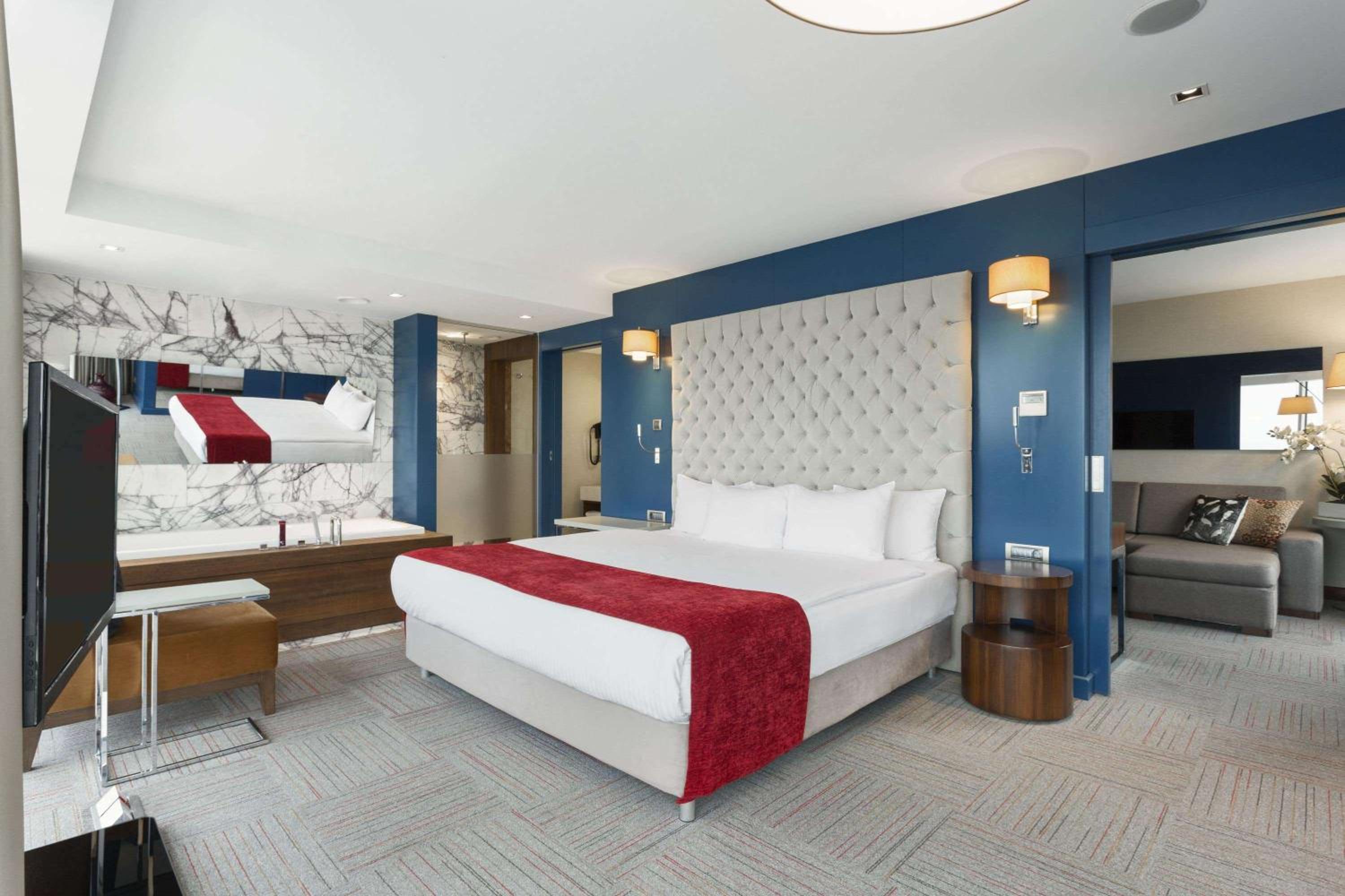 Ramada Encore by Wyndham İzmir - Image 25