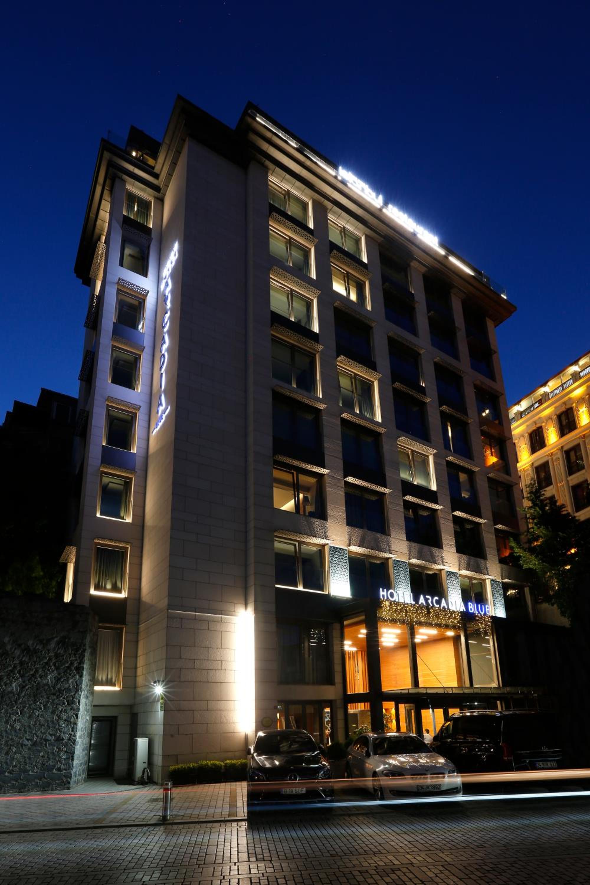 Hotel Arcadia Blue Istanbul - Image 28
