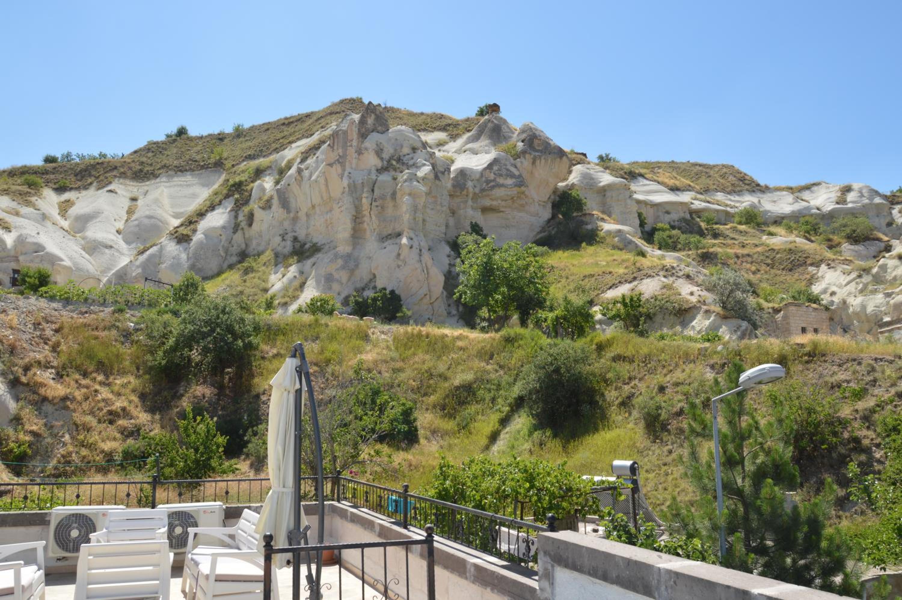 Grand Elite Cave Suites - Image 15