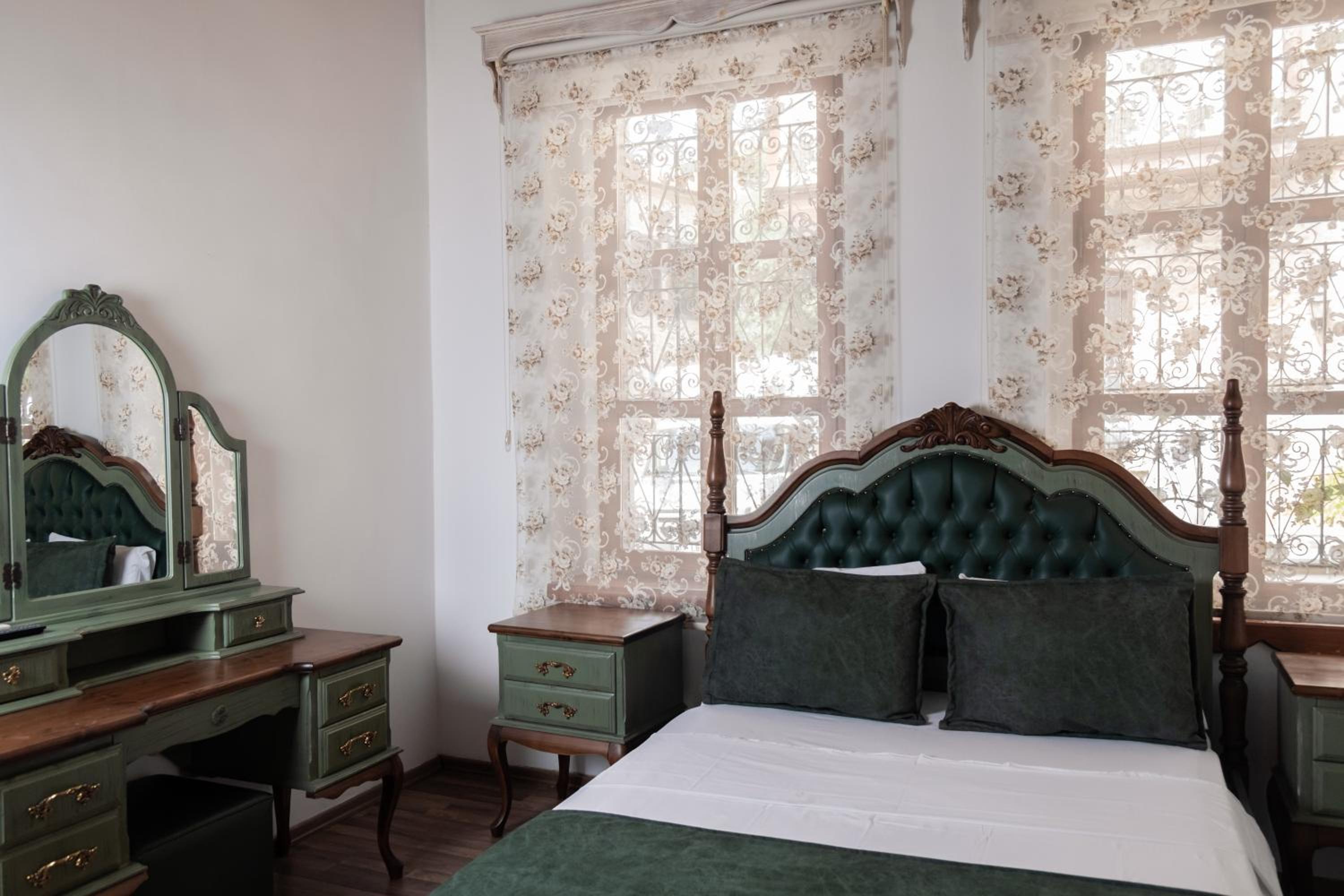 White Garden Hotel-Adult Only - Image 13