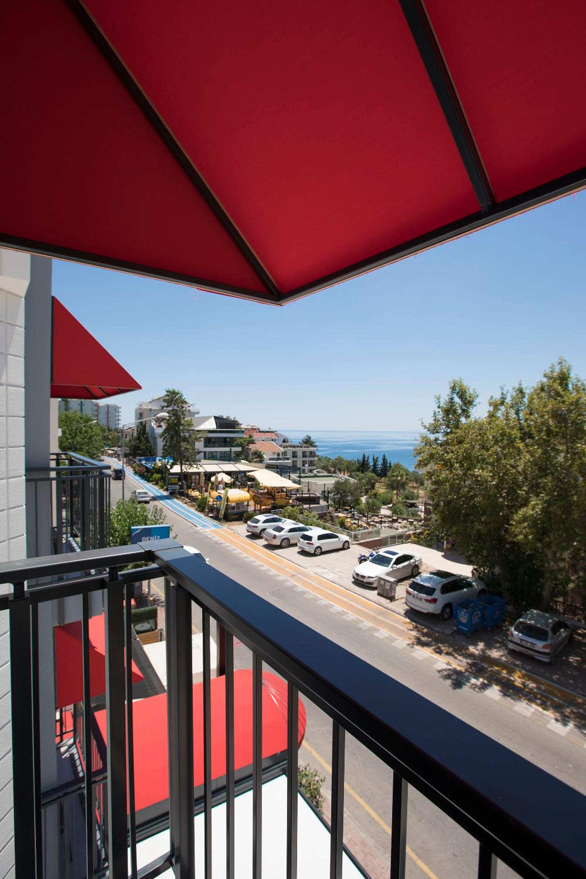 Pure Blanche Hotel - Image 42