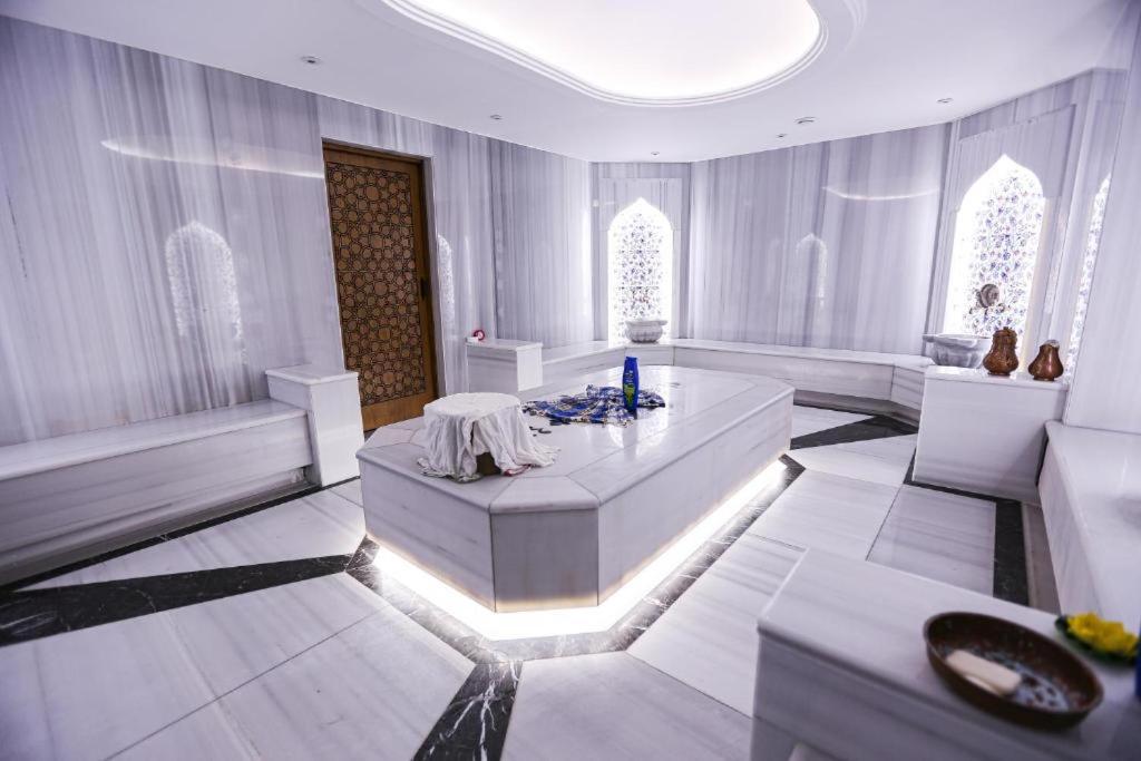 Royal Galata Otel - Image 40