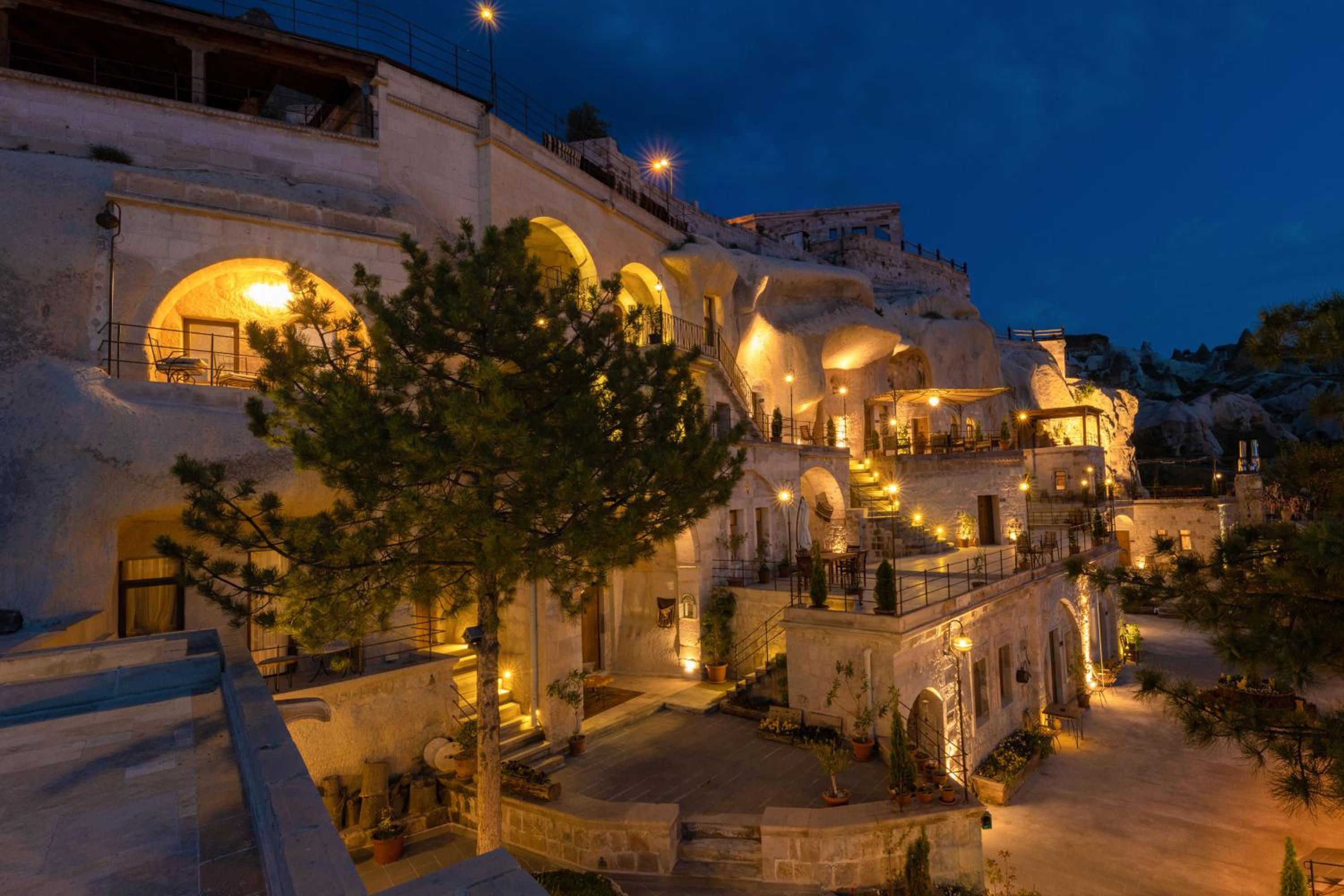 Hera Cave Suites - Image 261