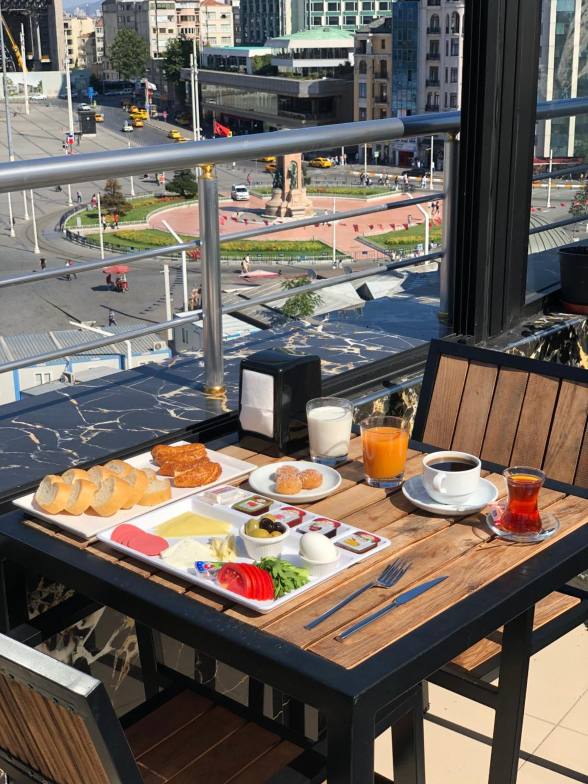 Kartal Palace Taksim Square AİLE OTELİ - Image 35