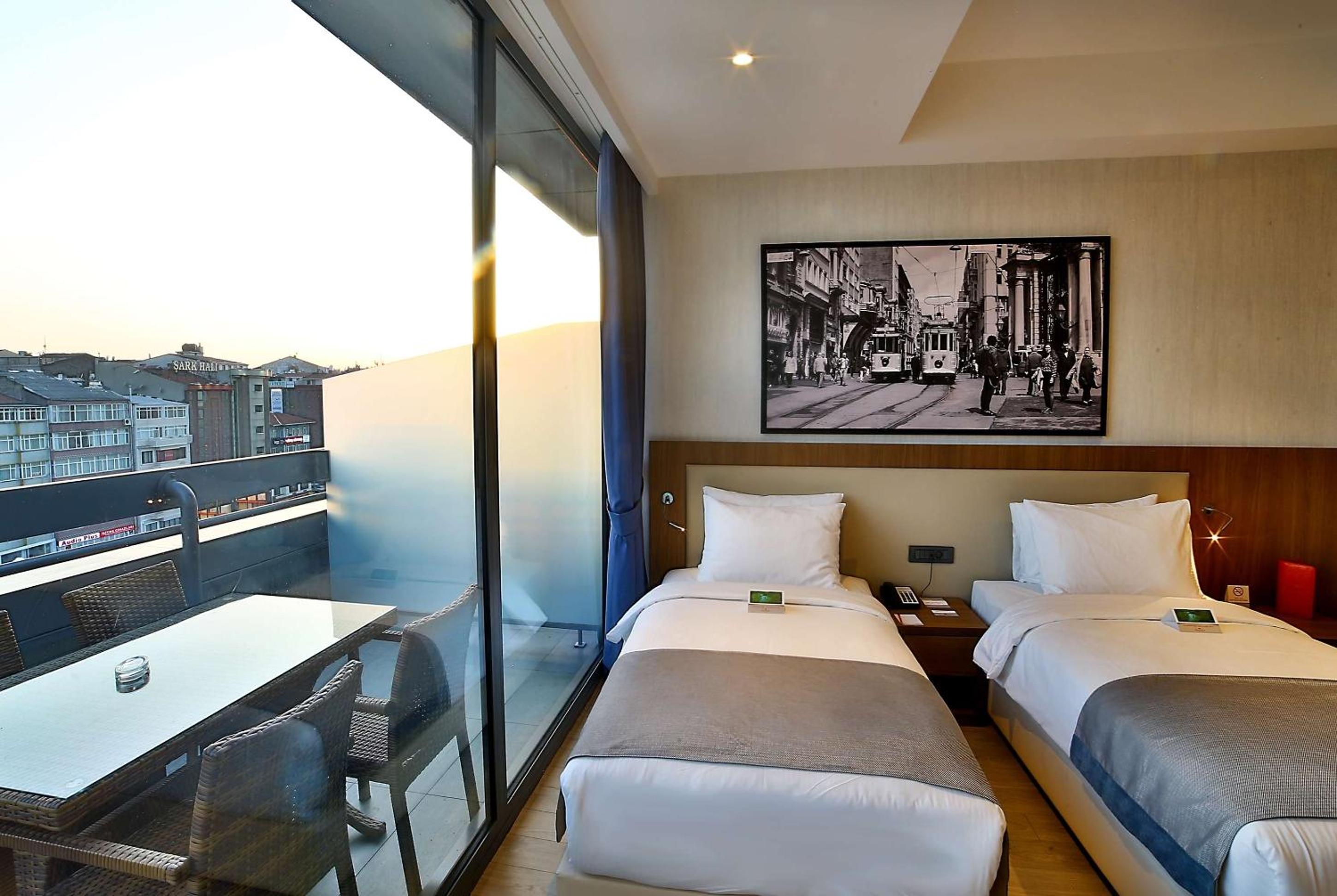 Ramada by Wyndham İstanbul Eski Şehir - Image 66