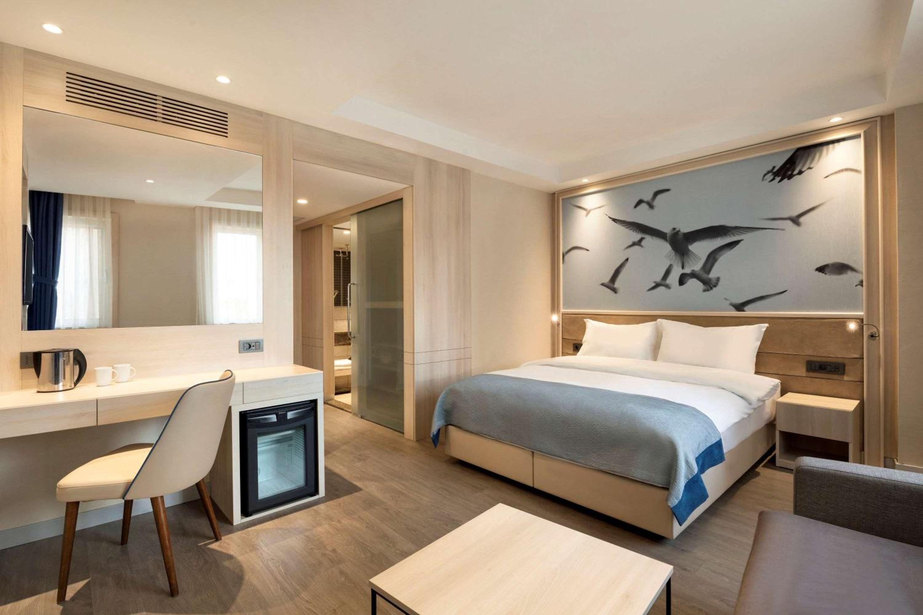 Ramada by Wyndham İstanbul Eski Şehir - Image 31