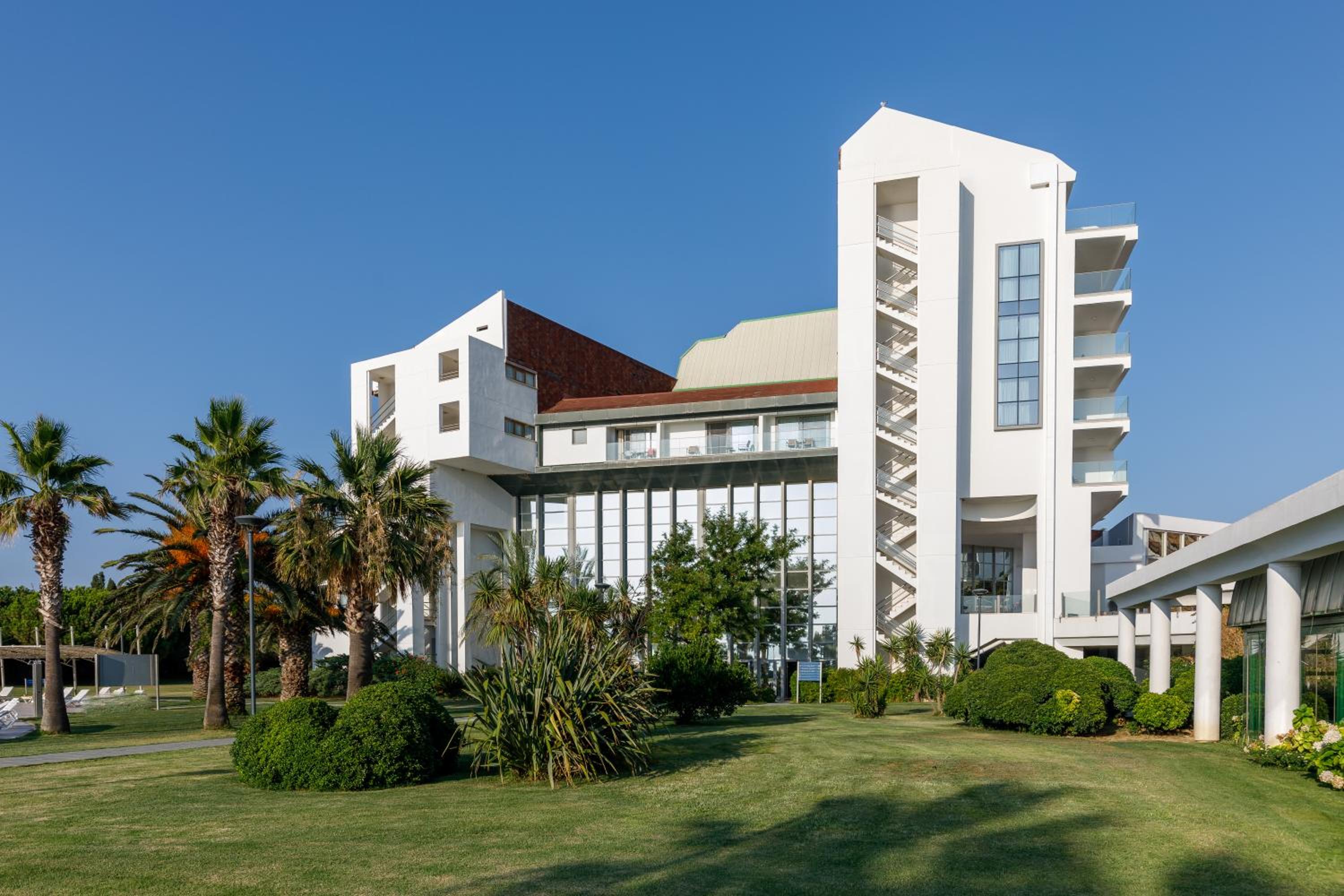 Grand Otel Ontur Çeşme - Image 8