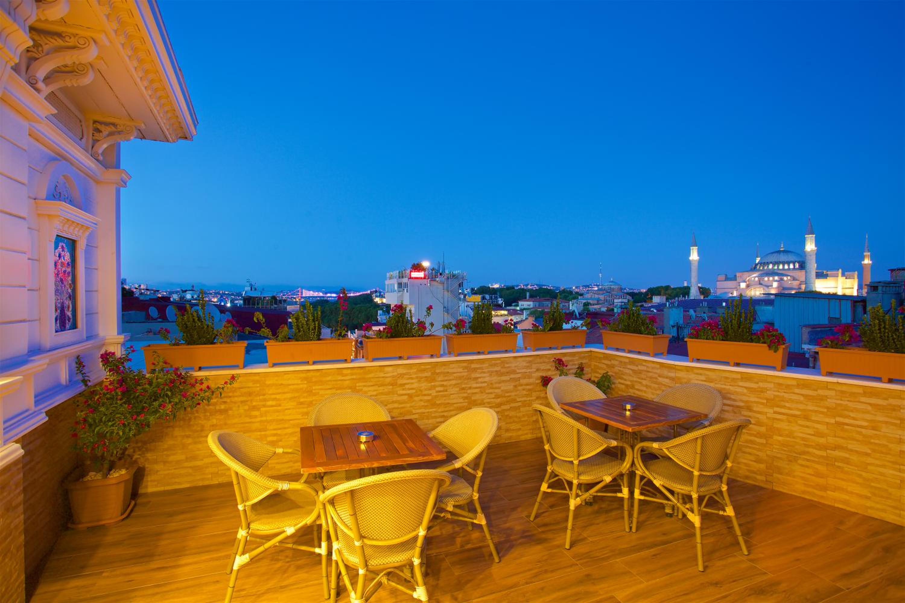 White House Hotel Istanbul - Image 17
