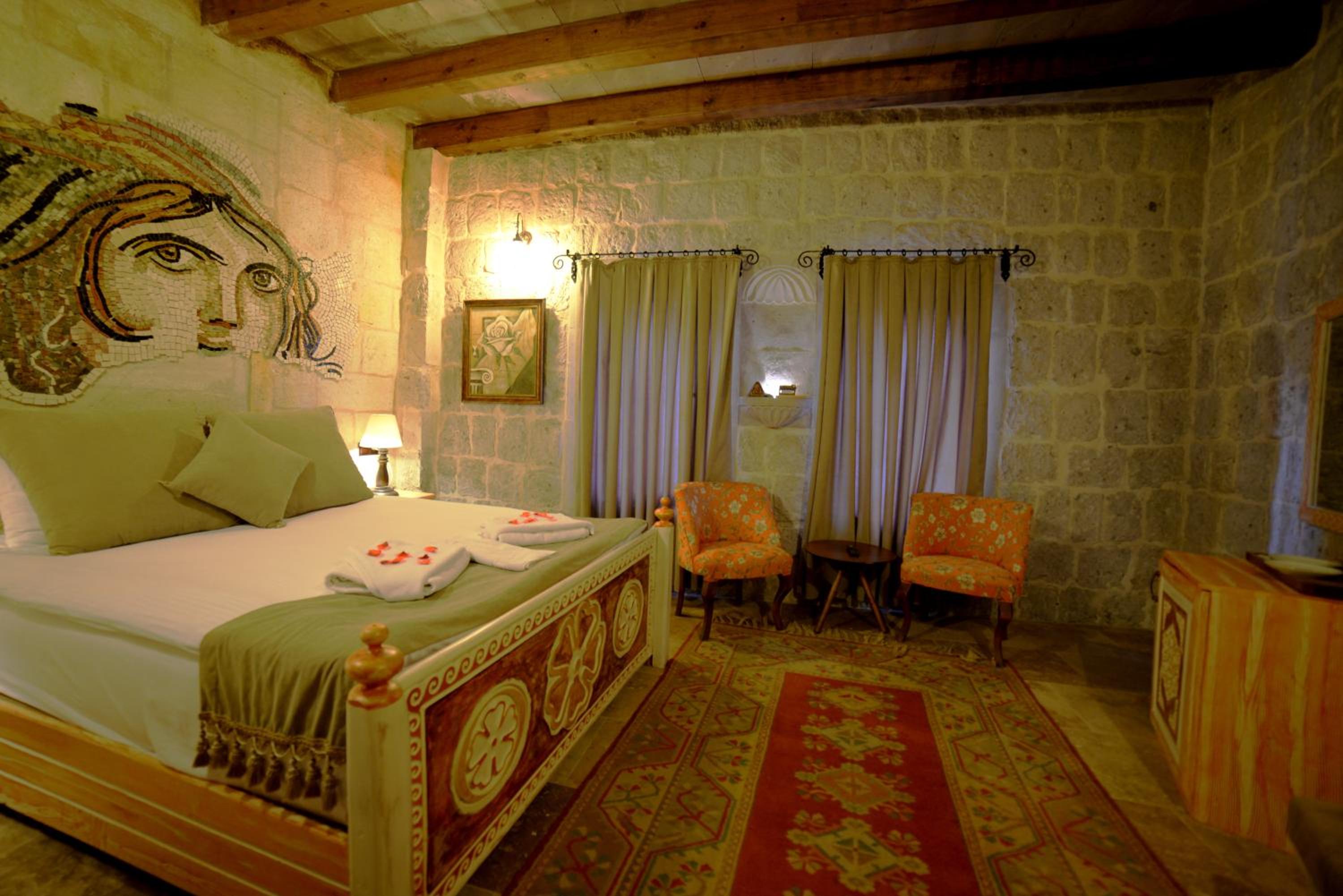 Caftan Cave Suites - Image 126