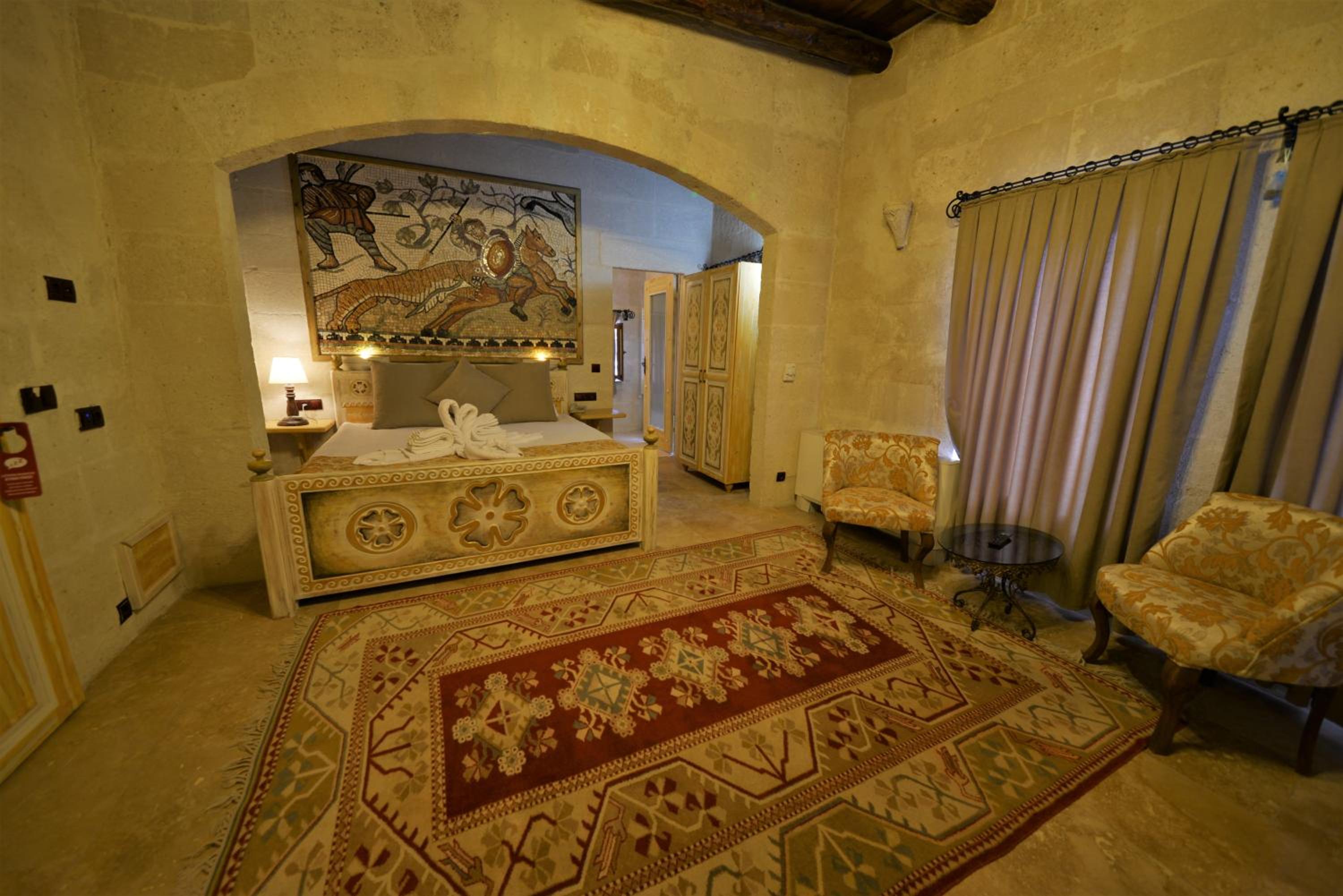 Caftan Cave Suites - Image 86