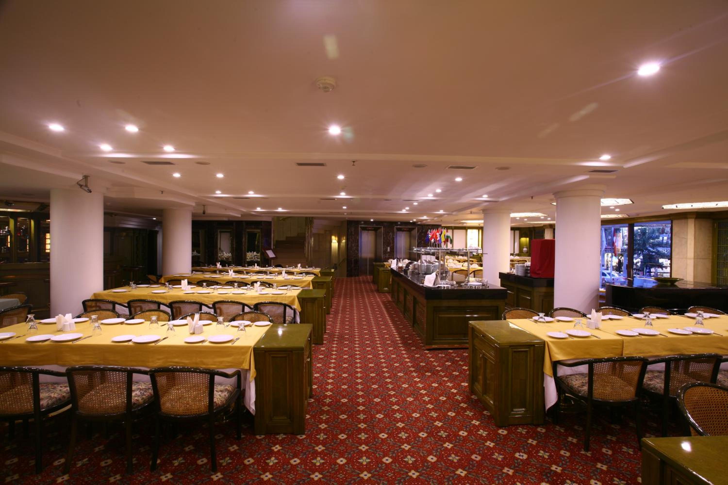 Istanbul Royal Hotel - Image 6