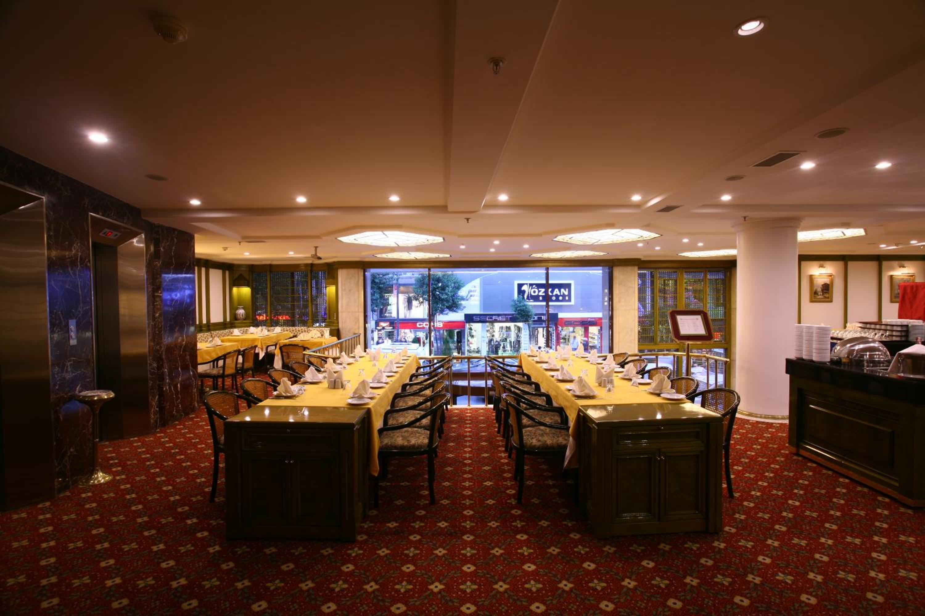 Istanbul Royal Hotel - Image 8