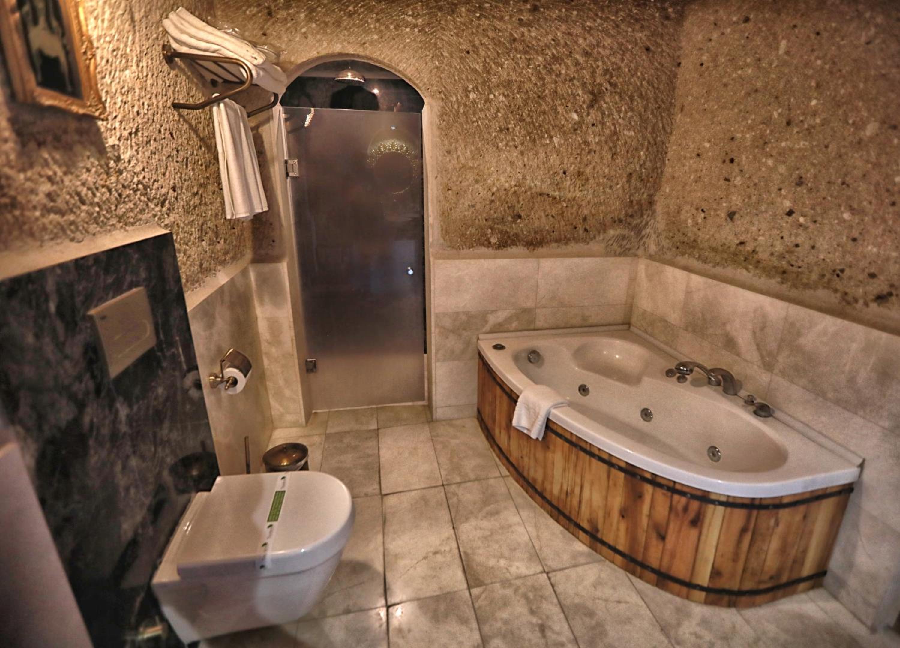 Traveller's Cave Hotel - Image 69