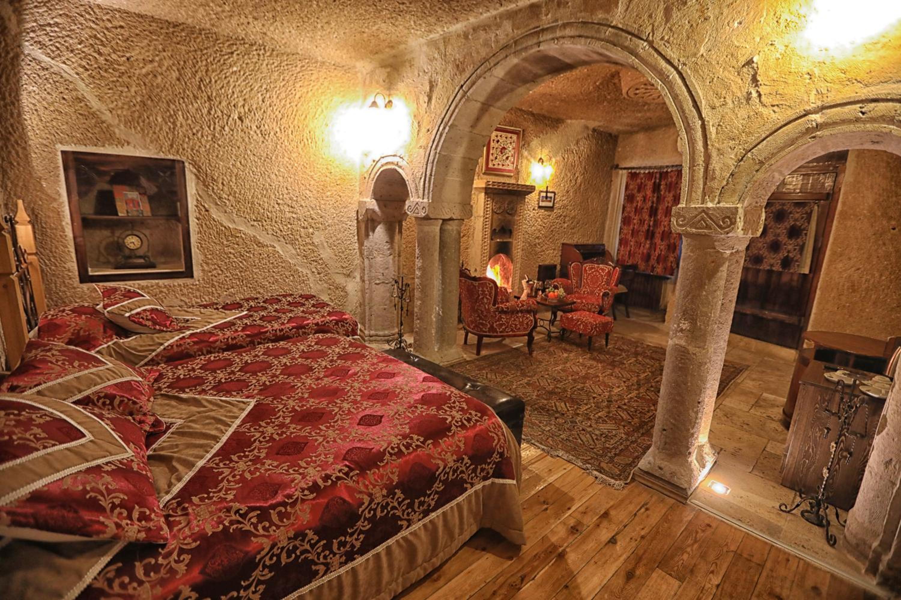 Traveller's Cave Hotel - Image 118