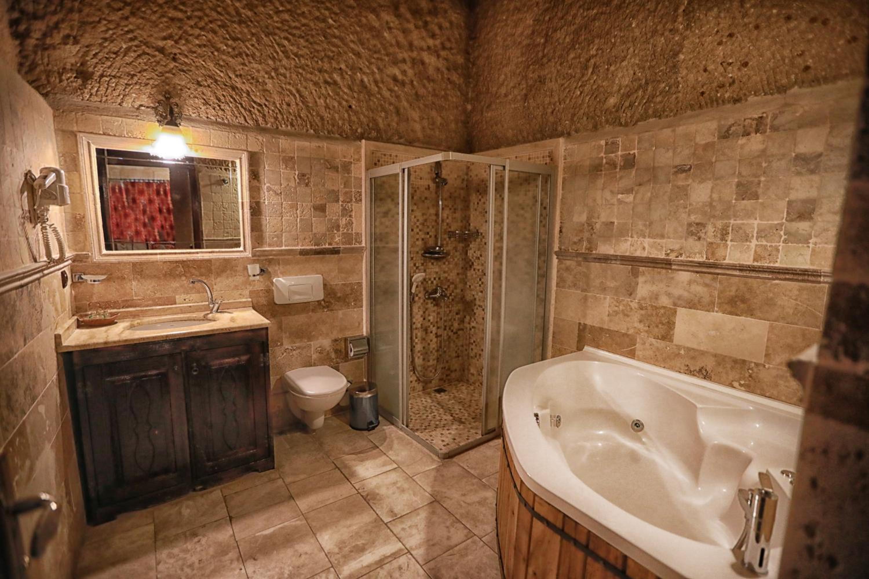 Traveller's Cave Hotel - Image 60