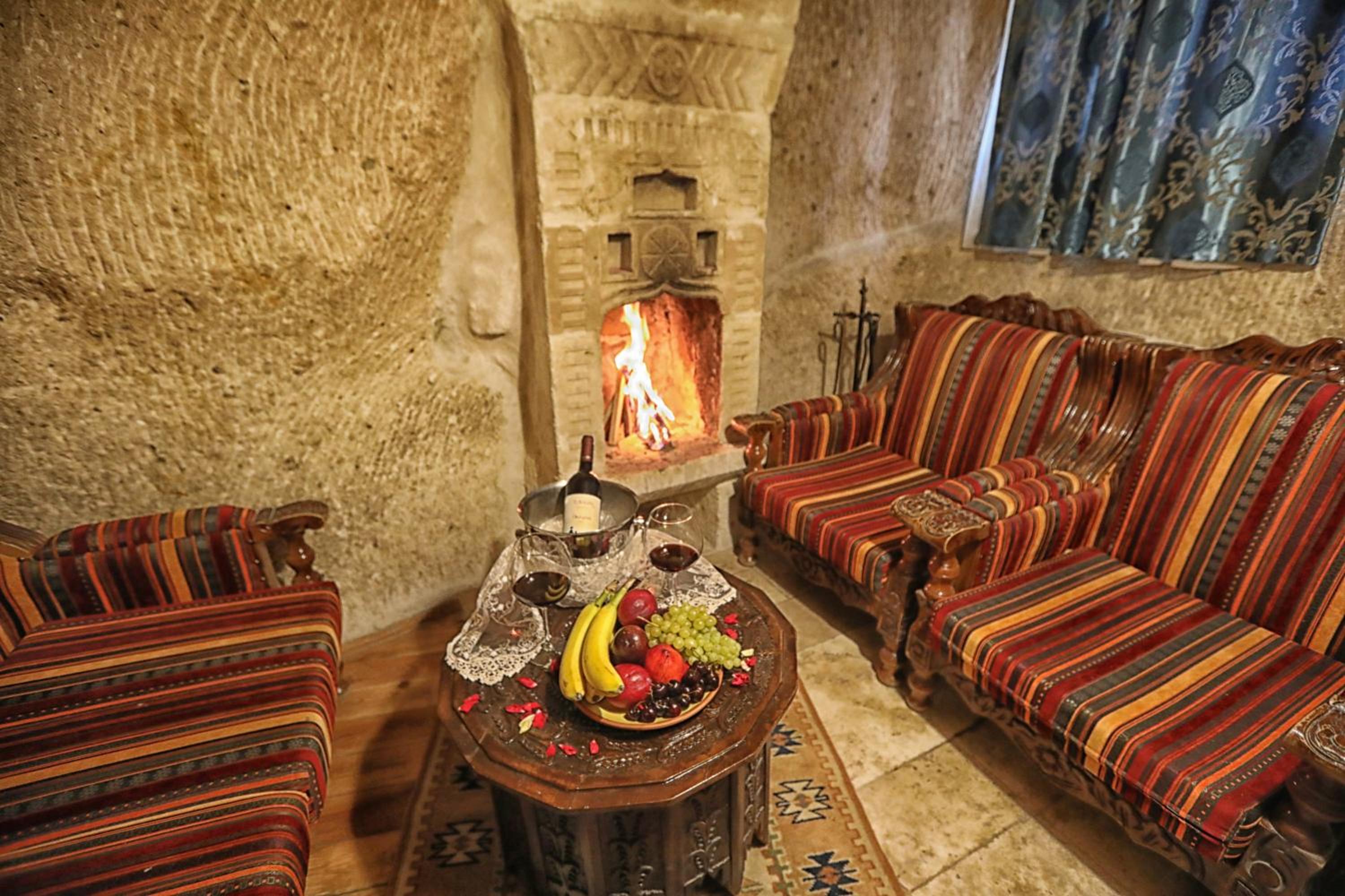 Traveller's Cave Hotel - Image 58