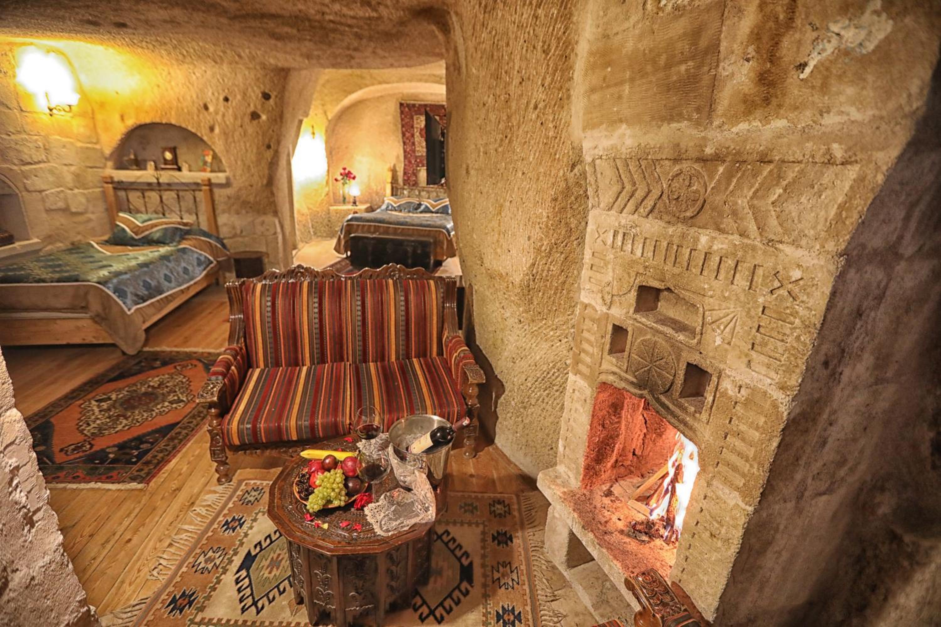 Traveller's Cave Hotel - Image 61