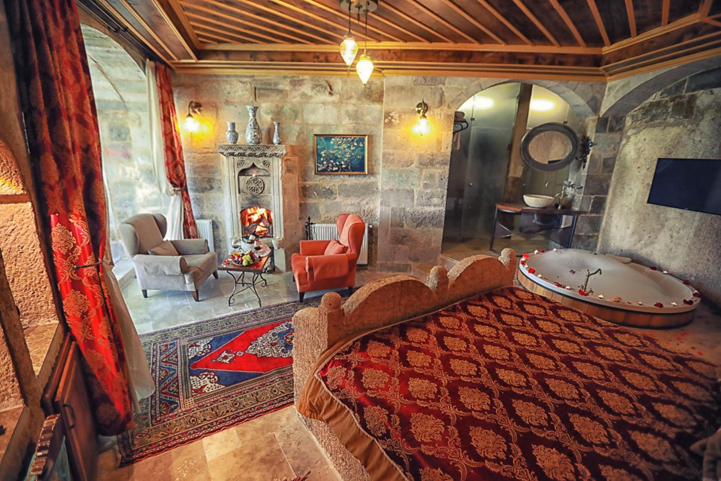 Traveller's Cave Hotel - Image 108