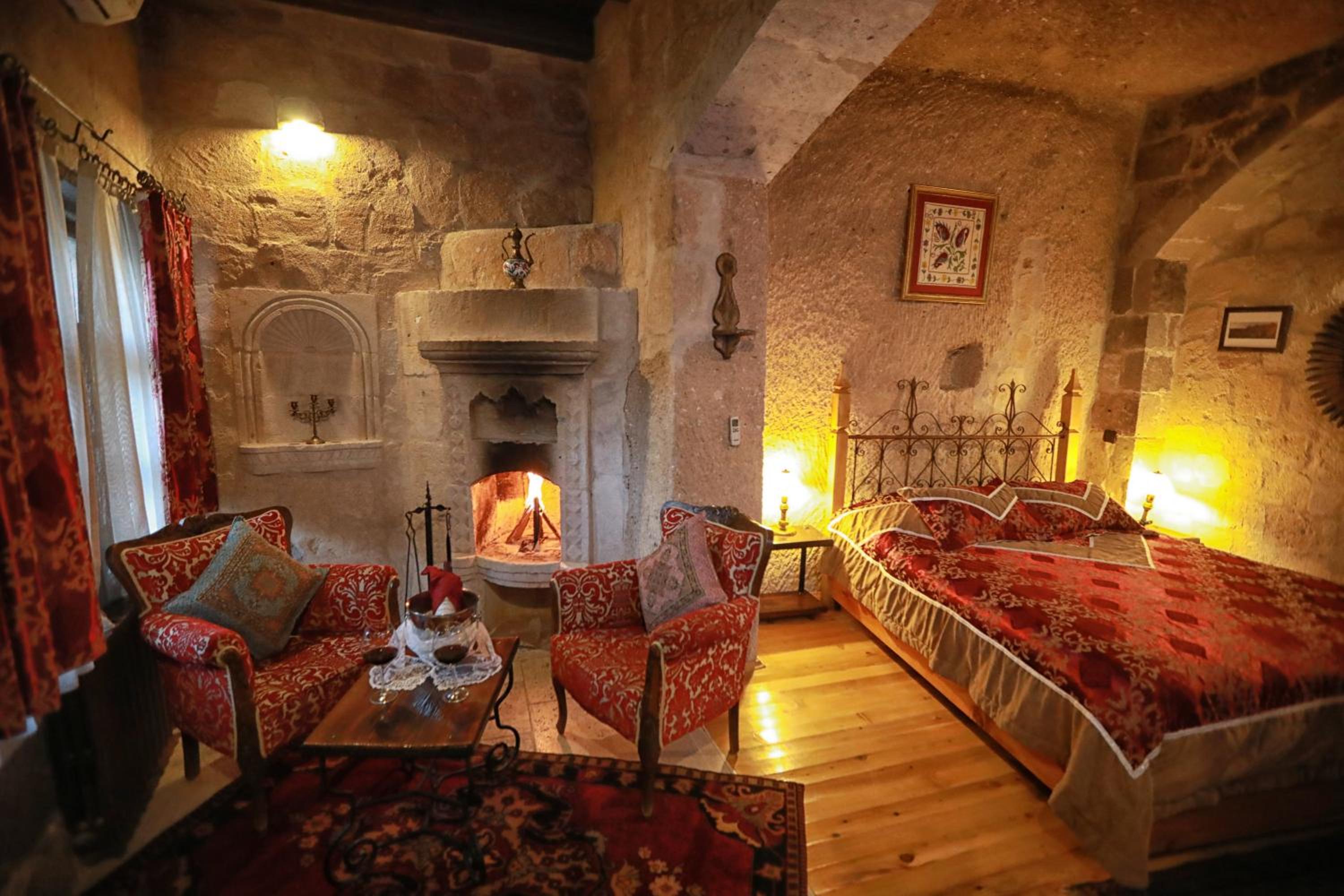Traveller's Cave Hotel - Image 111