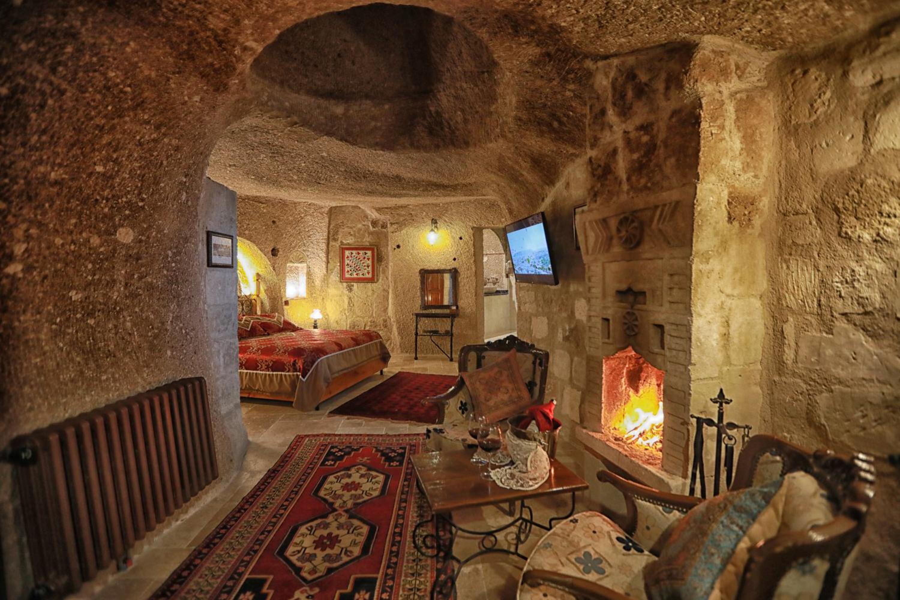 Traveller's Cave Hotel - Image 84