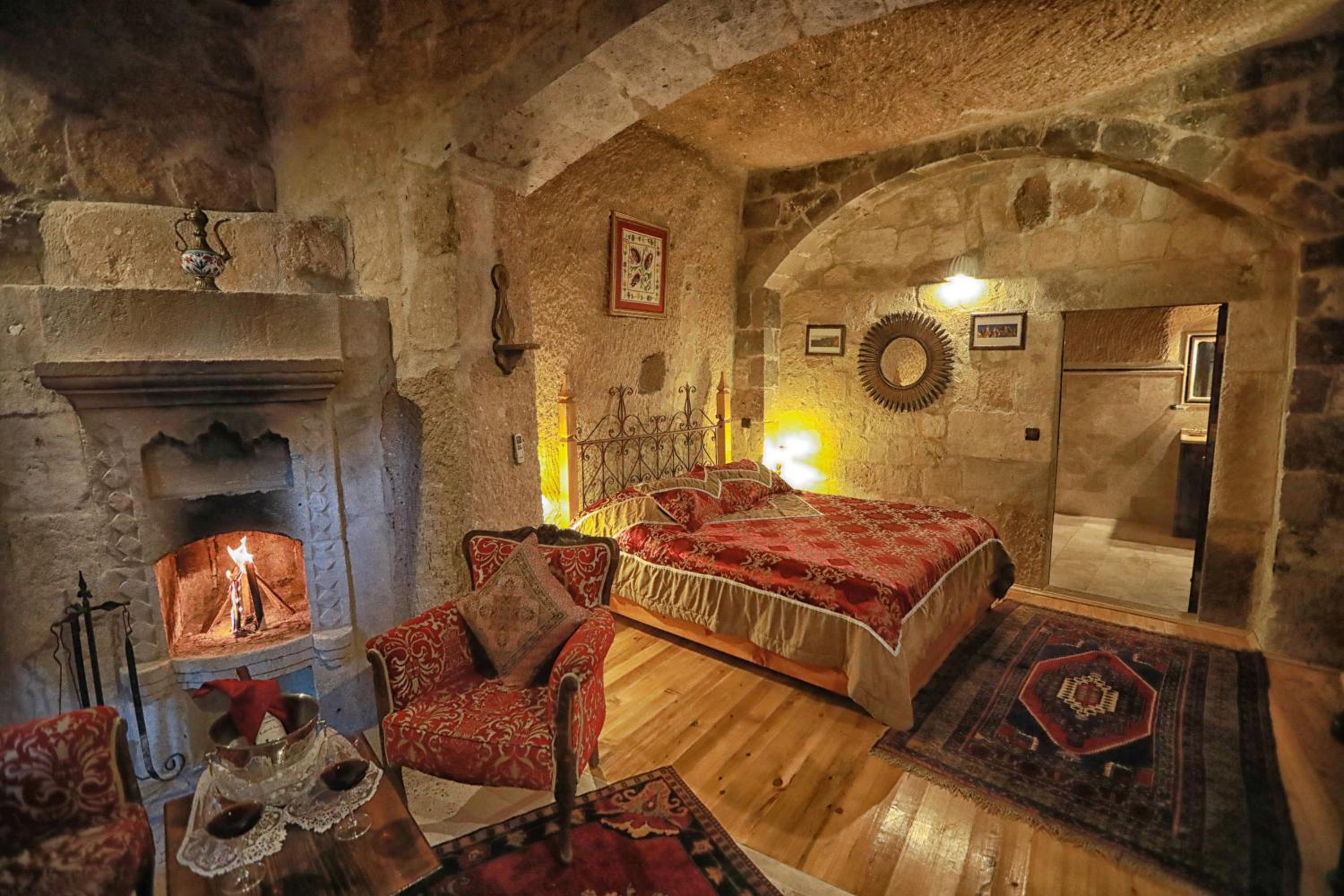 Traveller's Cave Hotel - Image 73