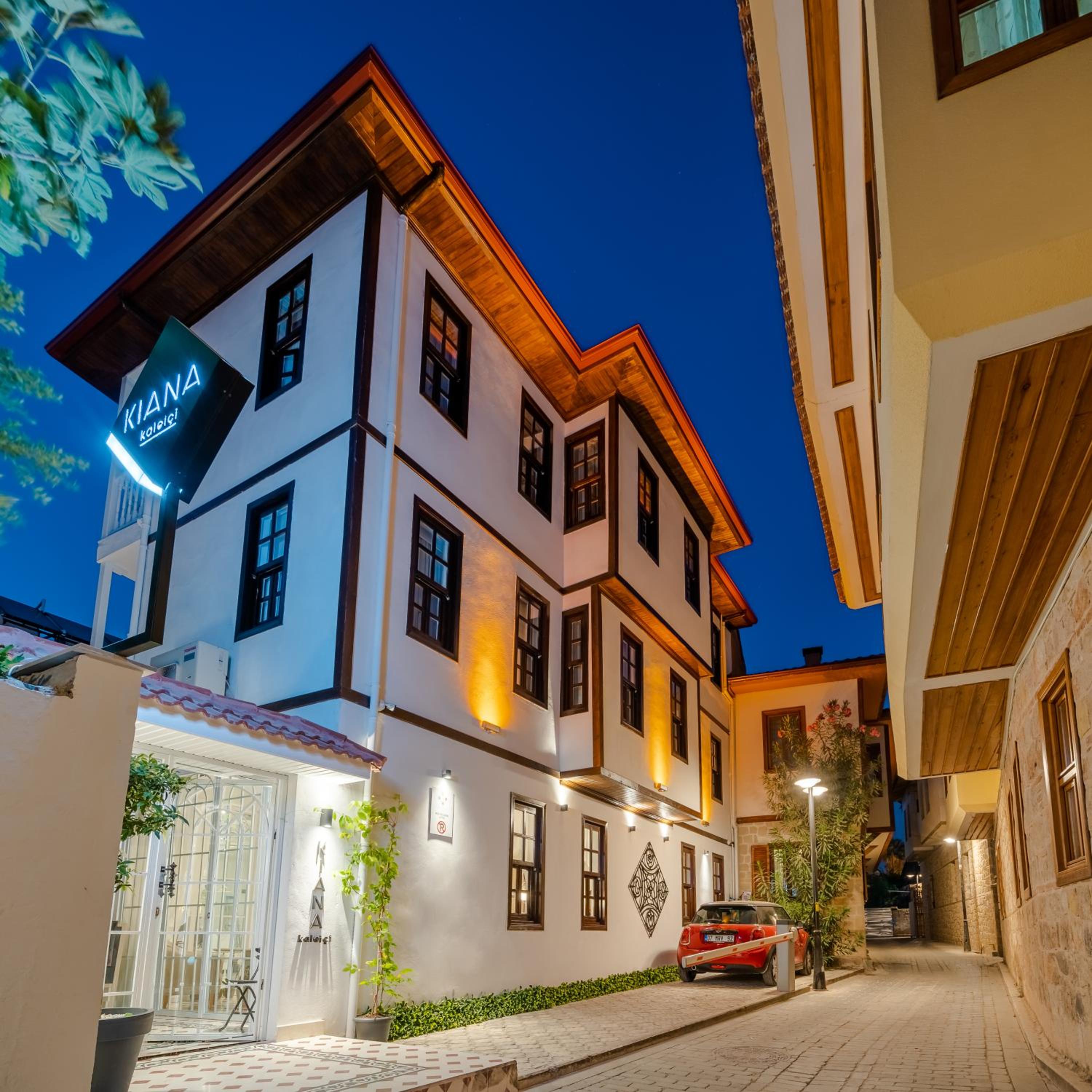 KIANA KALEİÇİ - Image 13