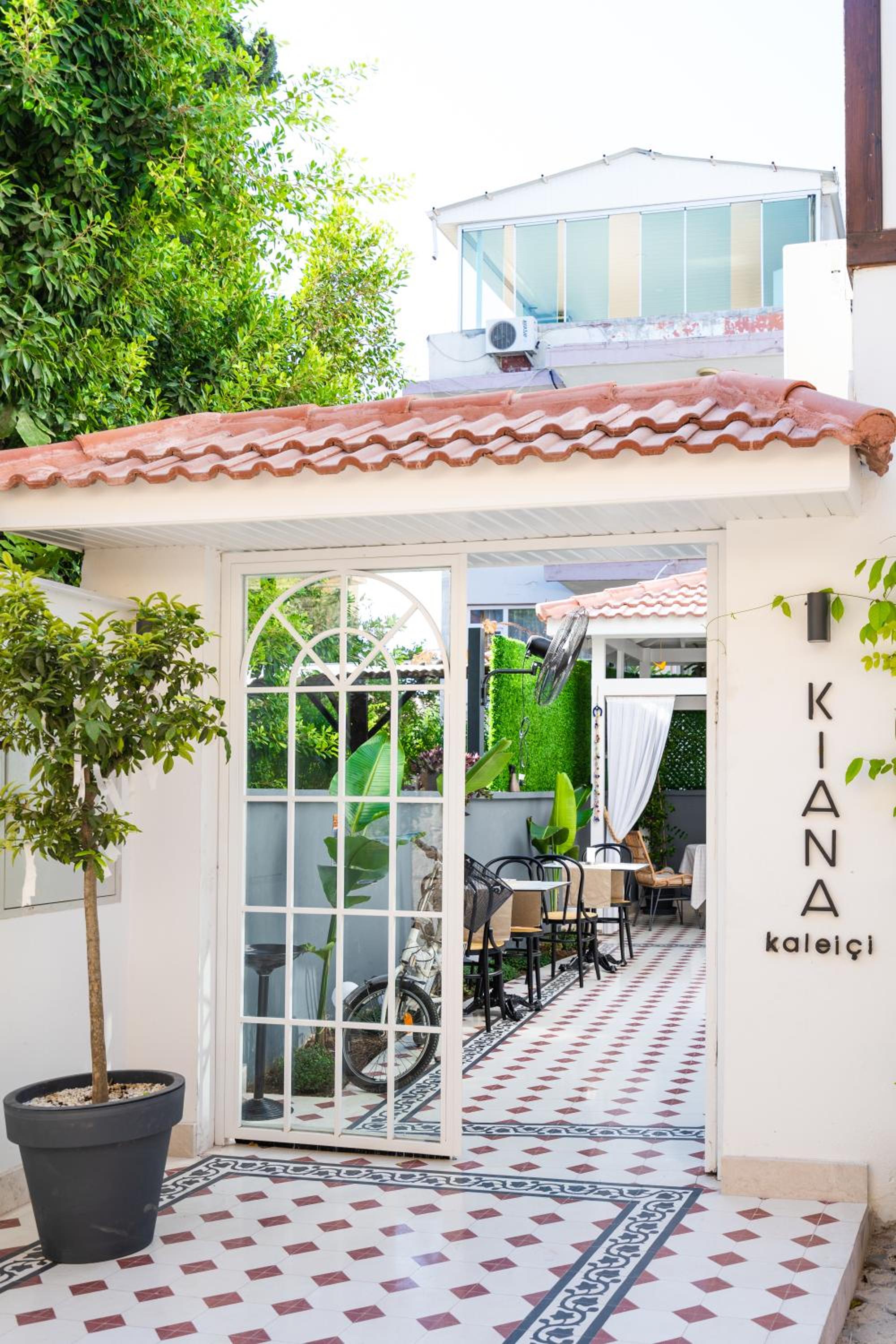 KIANA KALEİÇİ - Image 11