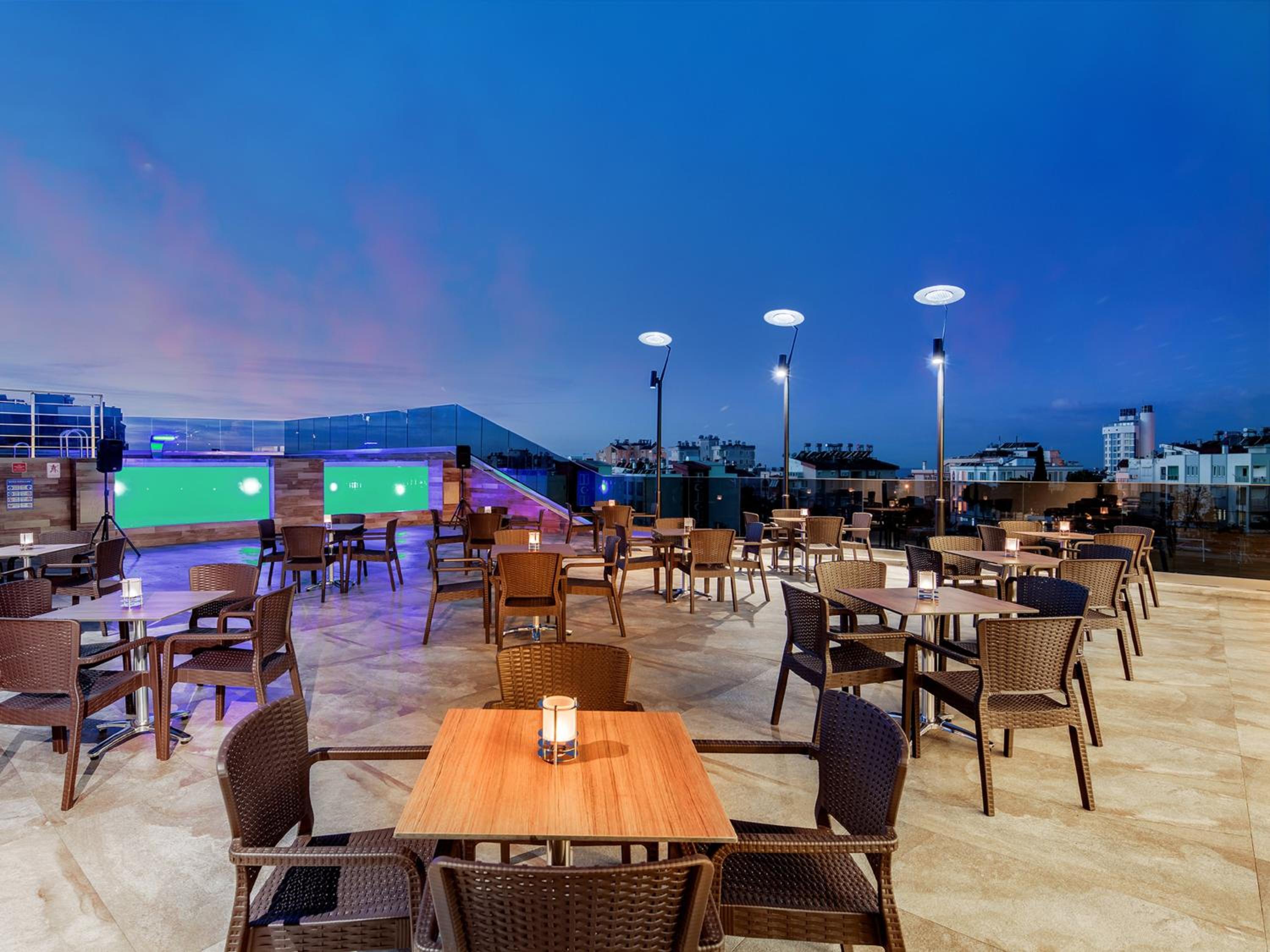Holiday Inn Antalya - Lara, an IHG Hotel - Image 36