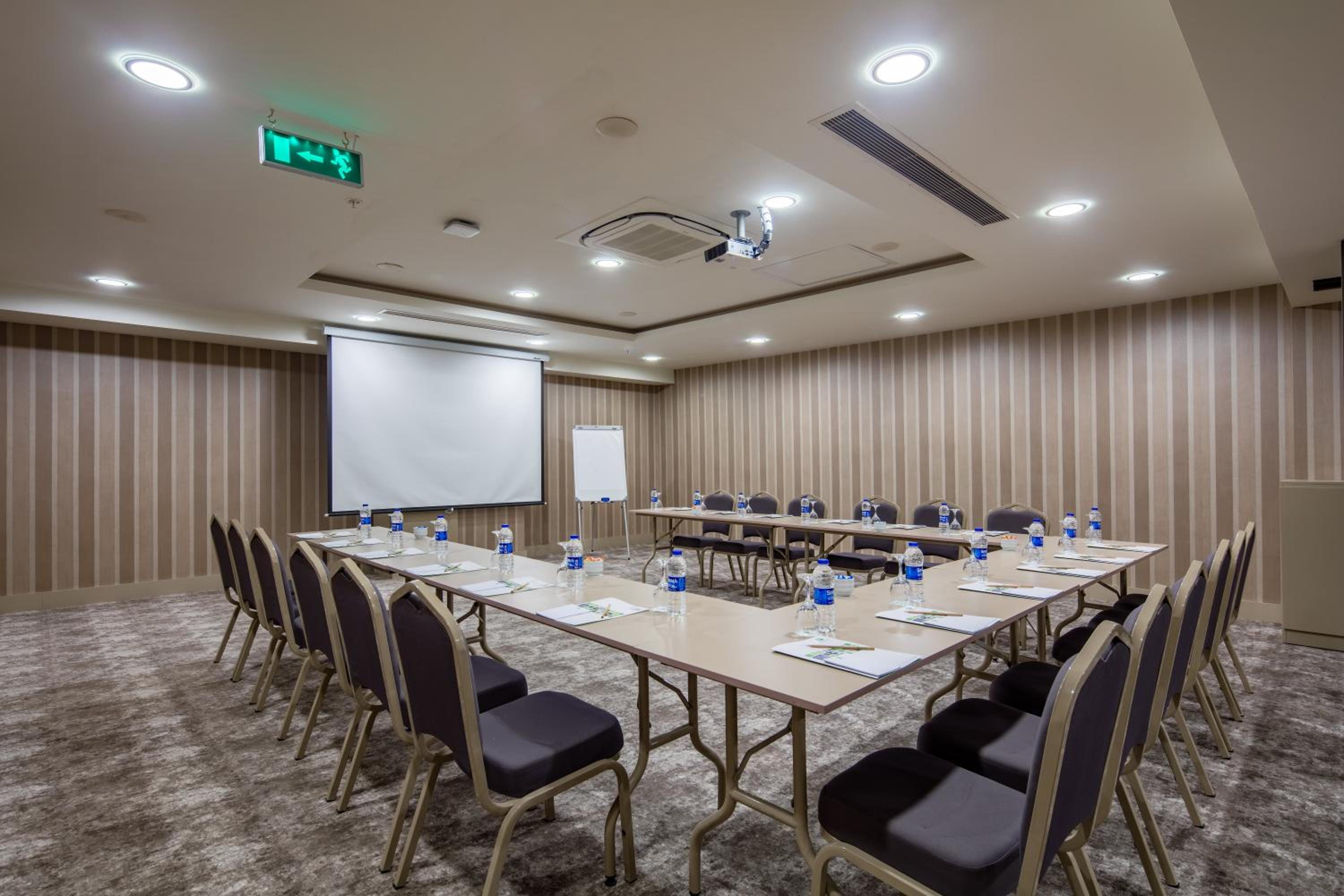 Holiday Inn Antalya - Lara, an IHG Hotel - Image 50