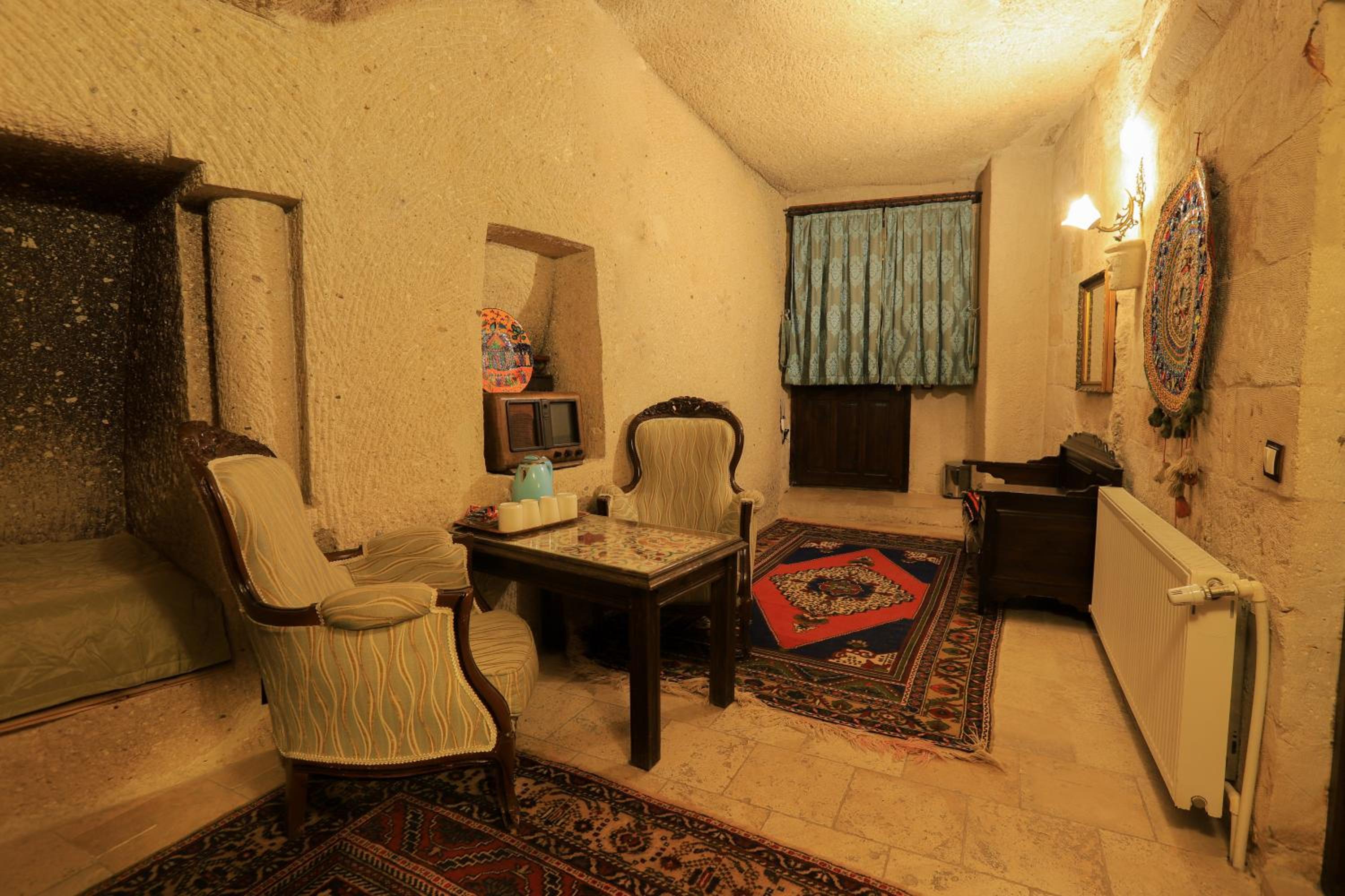 Antique Terrace Cave Suites - Image 22