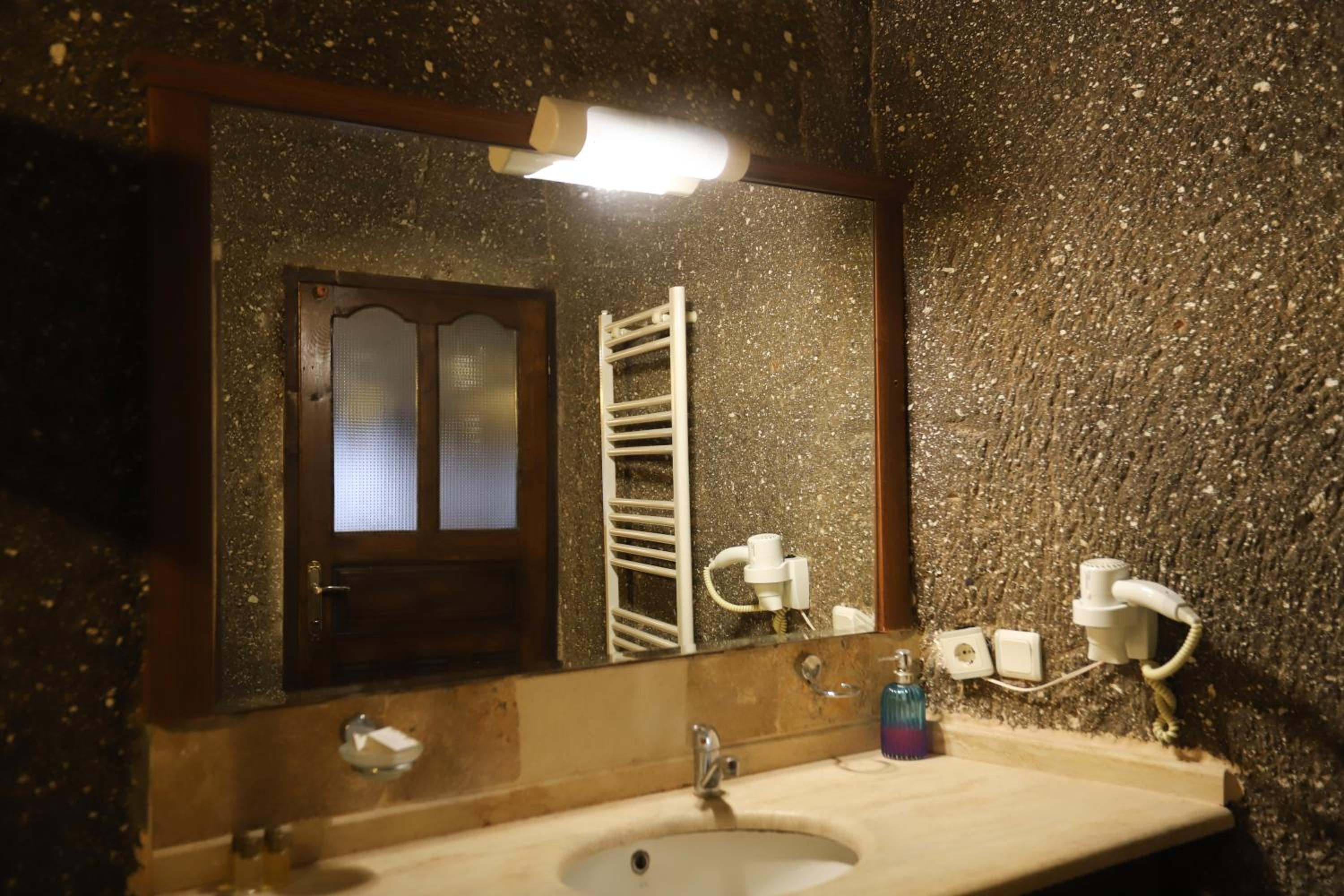 Antique Terrace Cave Suites - Image 73
