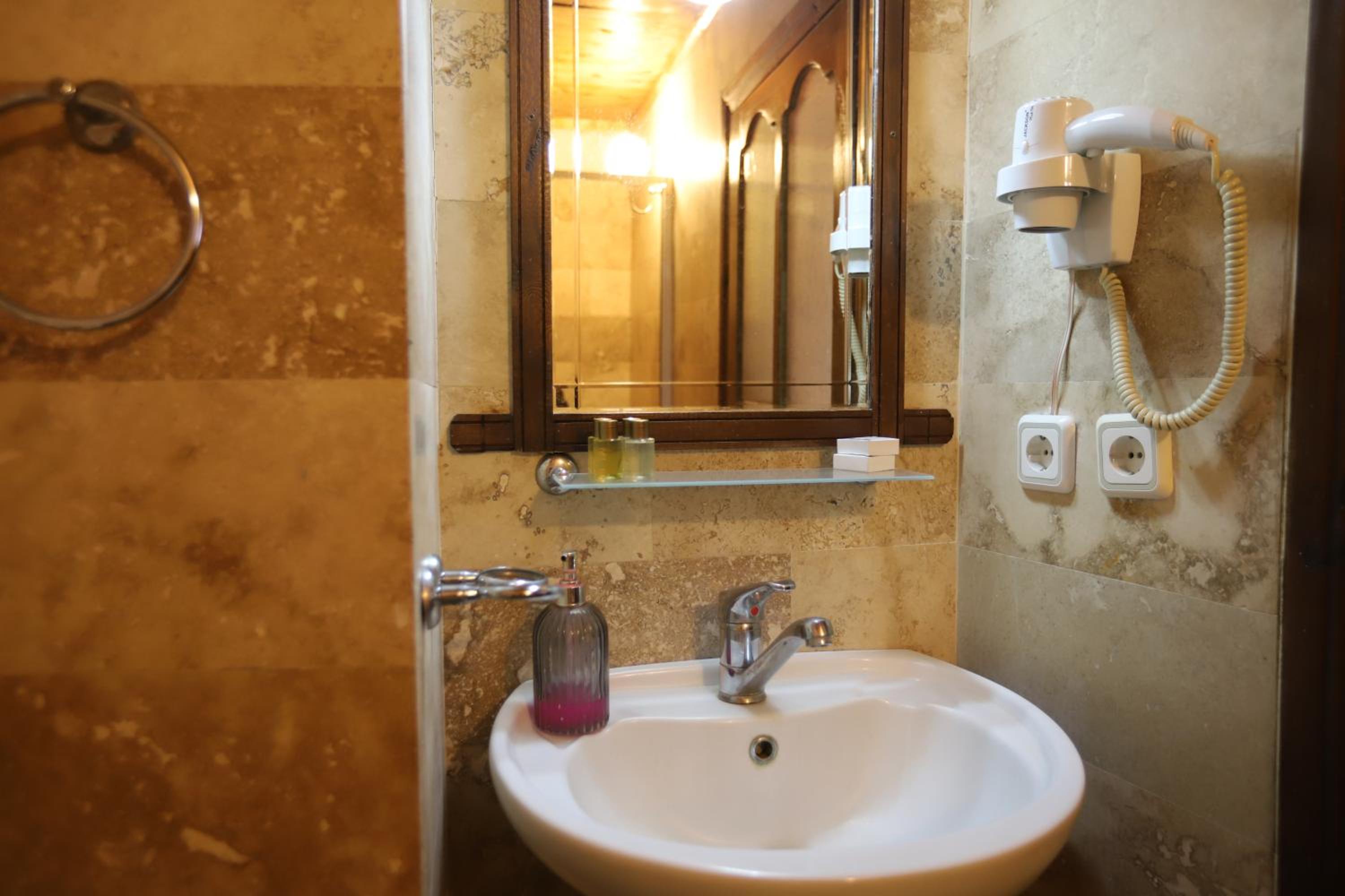 Antique Terrace Cave Suites - Image 36