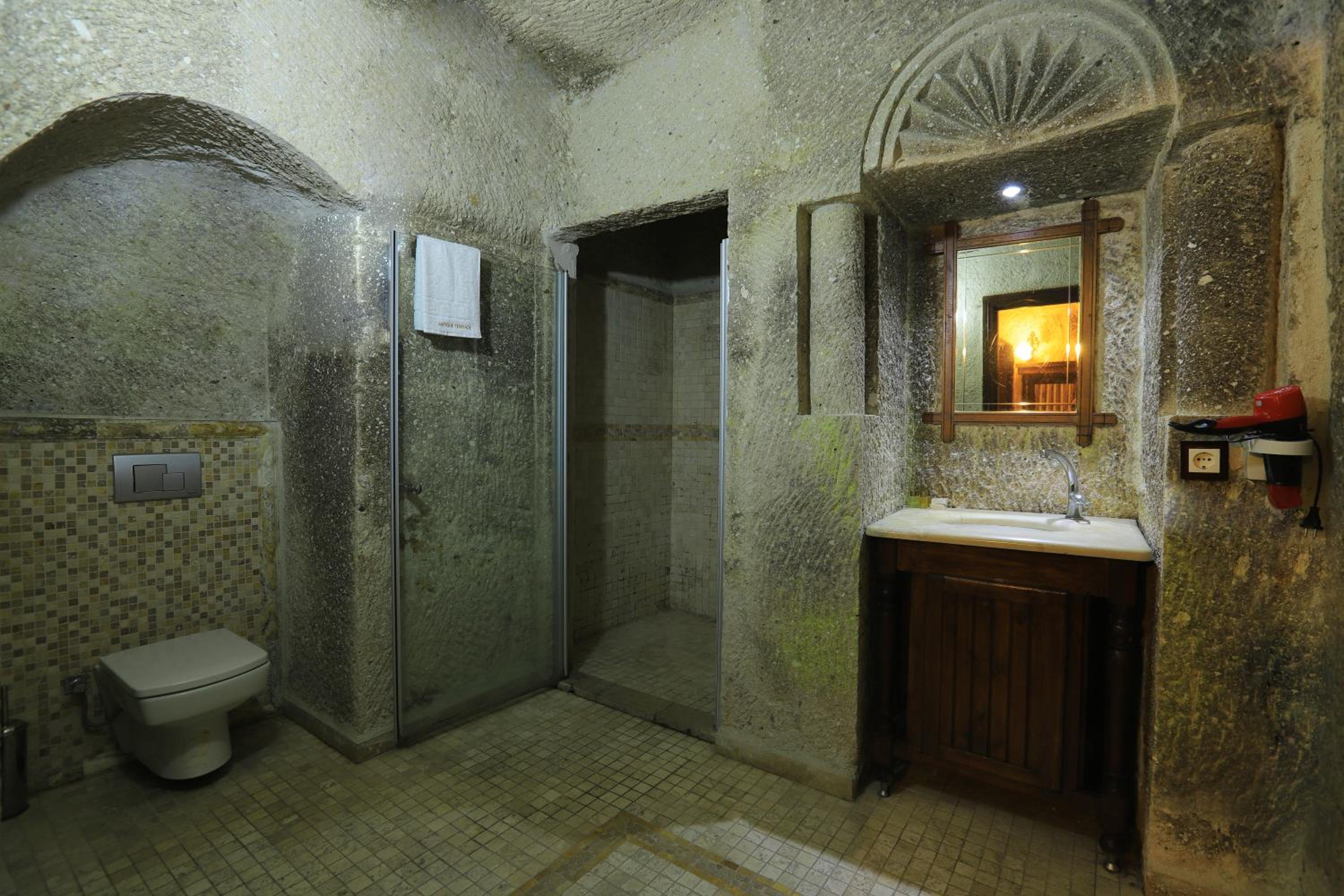 Antique Terrace Cave Suites - Image 67