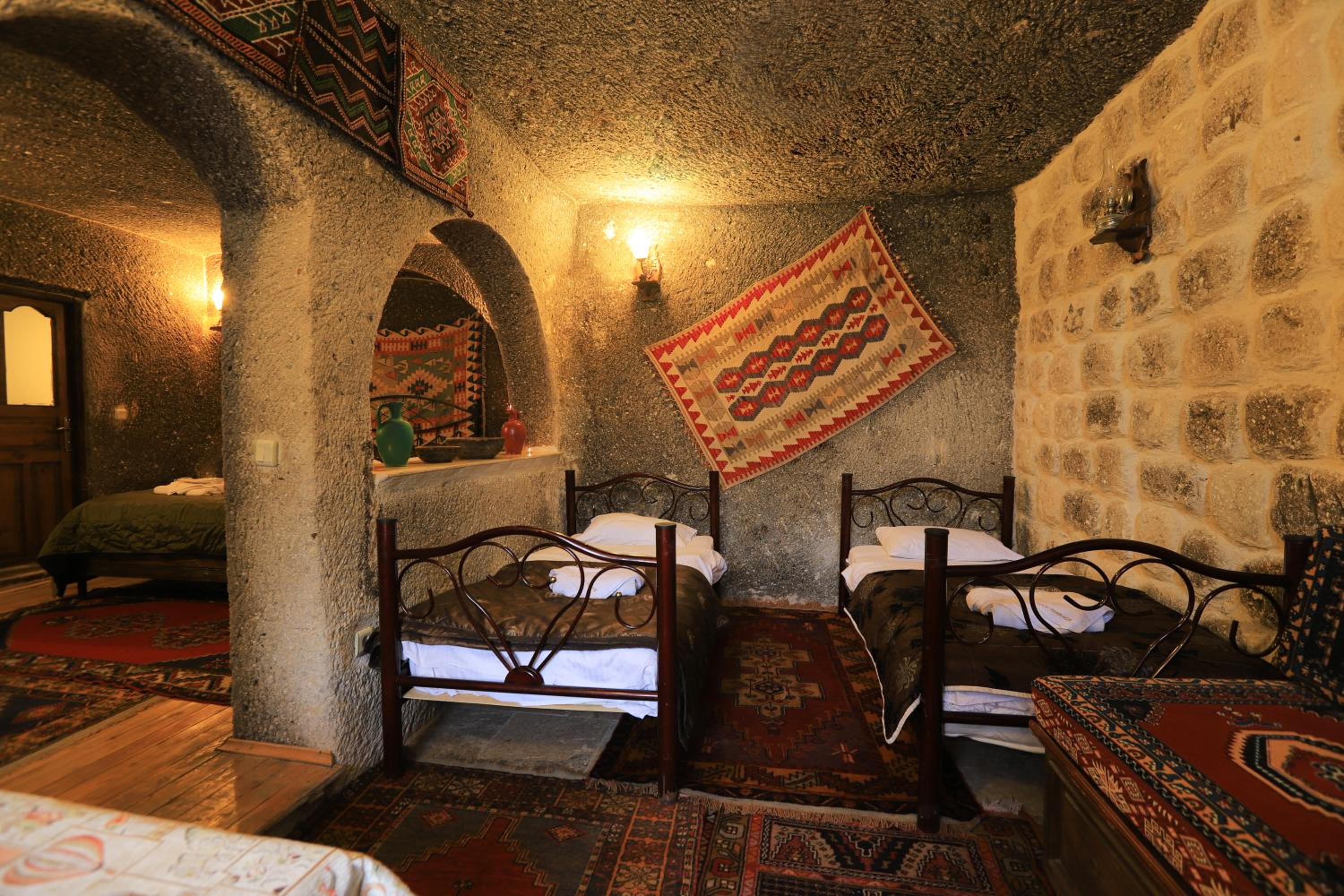 Antique Terrace Cave Suites - Image 10