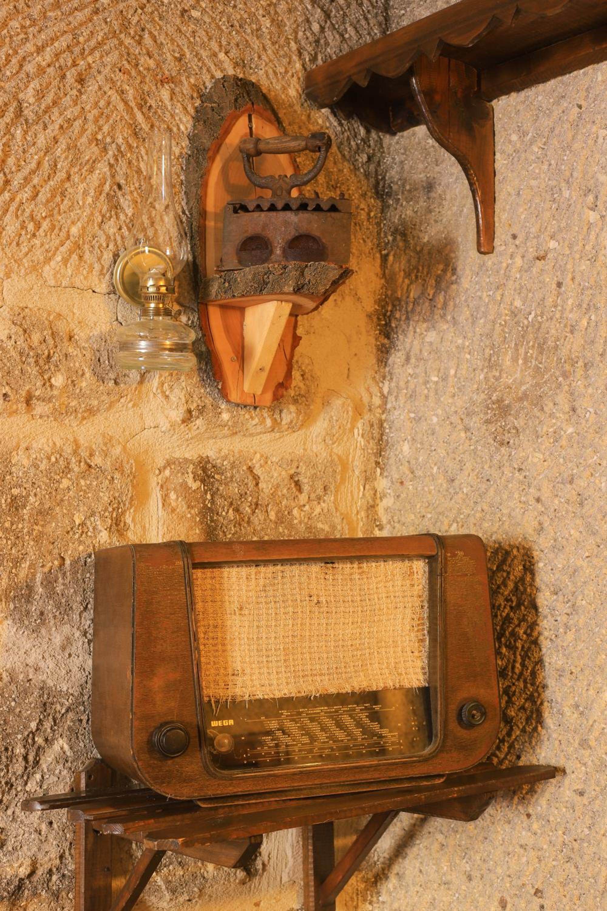 Antique Terrace Cave Suites - Image 42