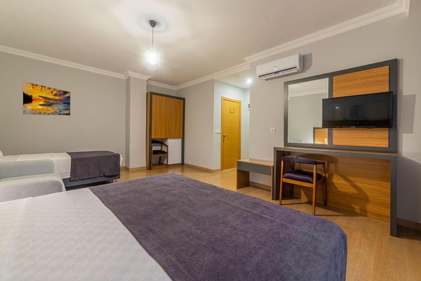 Antalya Business Otel - Image 24