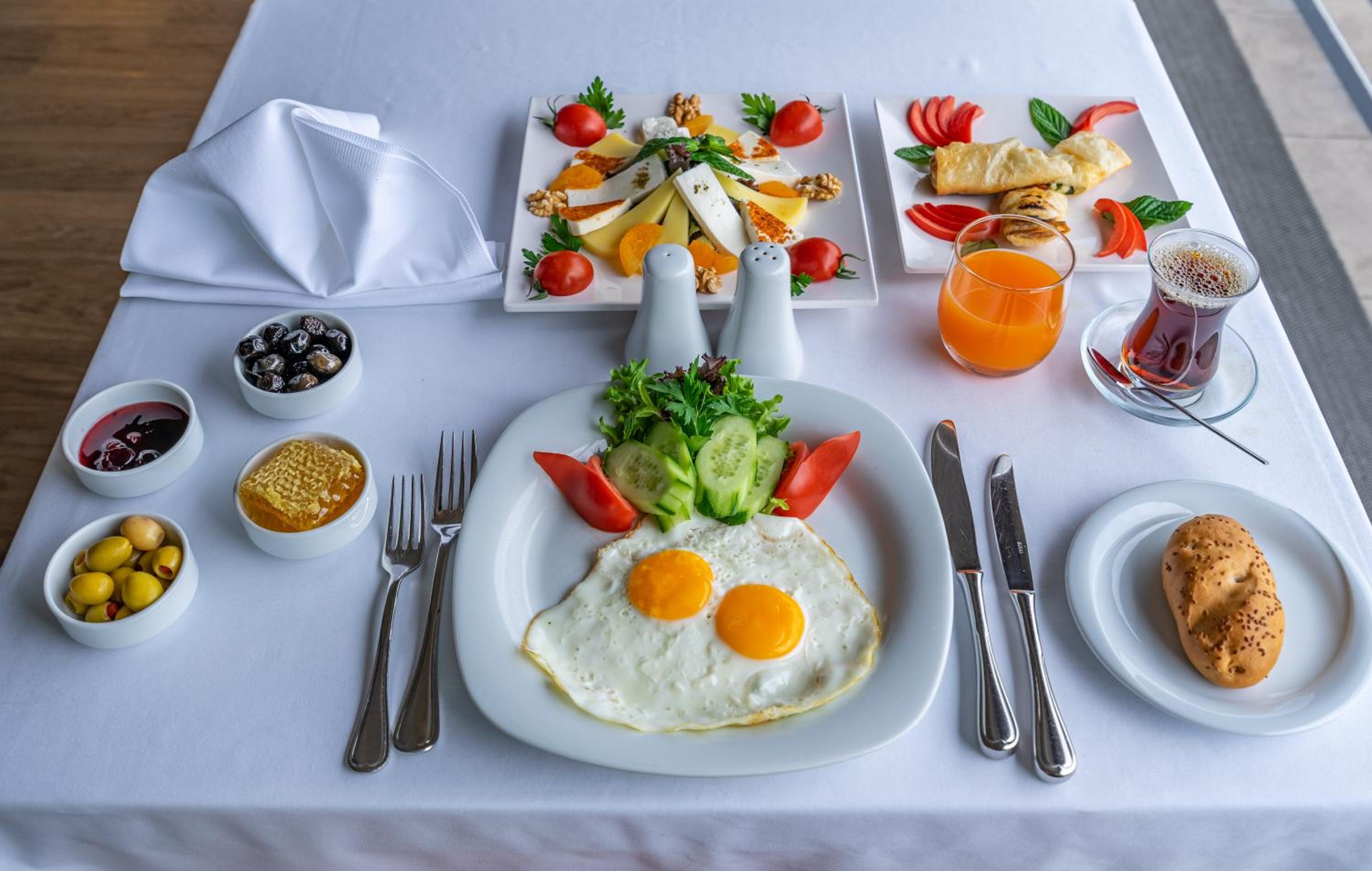 Point Hotel Taksim - Image 23